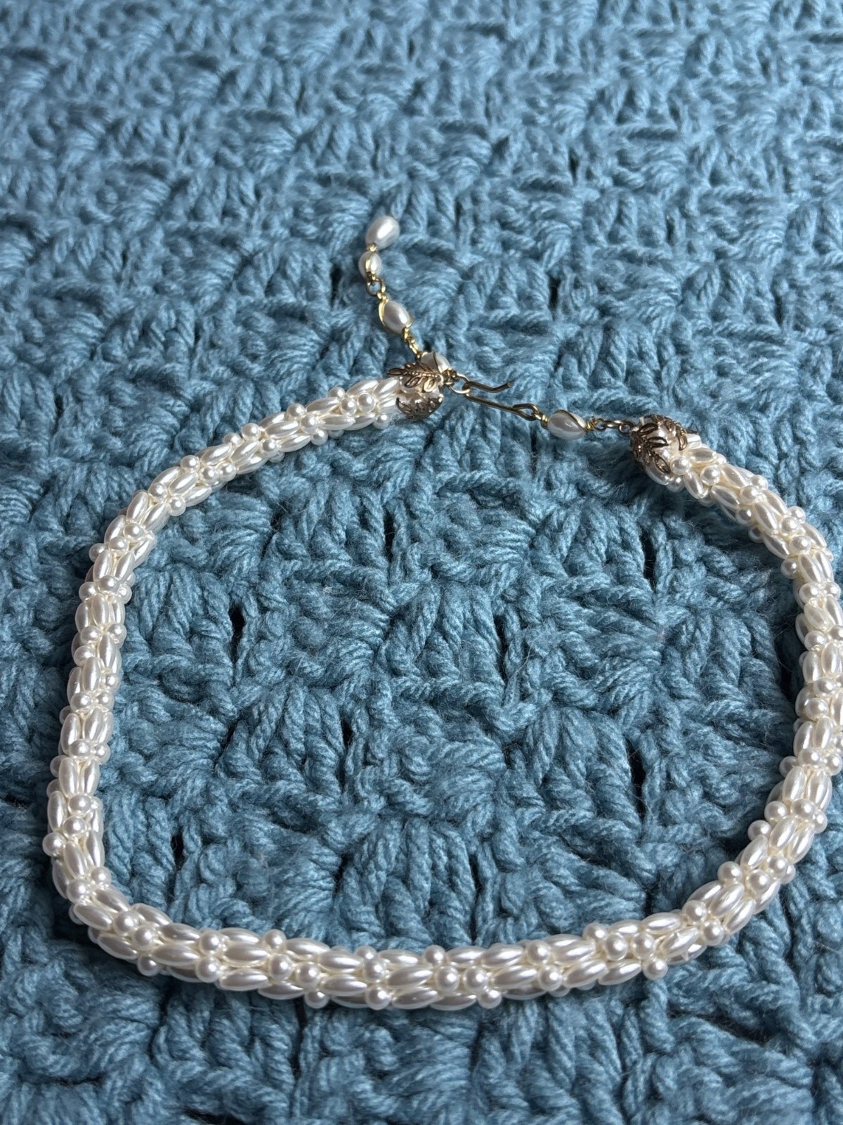 Vintage Plastic Faux Pearl Beaded Necklace Goldtone Hook Clasp 15-17 inches