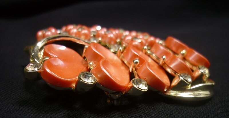 Vintage Star Brand Pink Hearts & Flowers Brooch & Screw Clasp Earrings 23H052