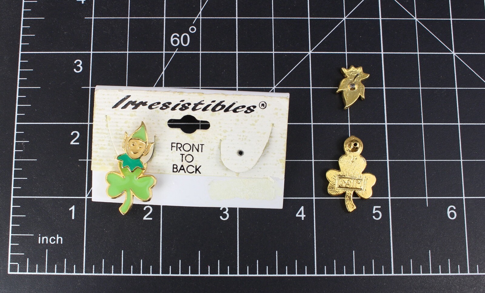 VINTAGE ST. PATRICKS’S DAY GREEN ENAMEL LEPRECHAUN CLOVER PIERCED EARRINGS