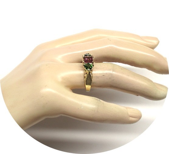 Stunning – Pink & Green Trillion Cut TOURMALINE Ring – Vintage 14k Yellow Gold..