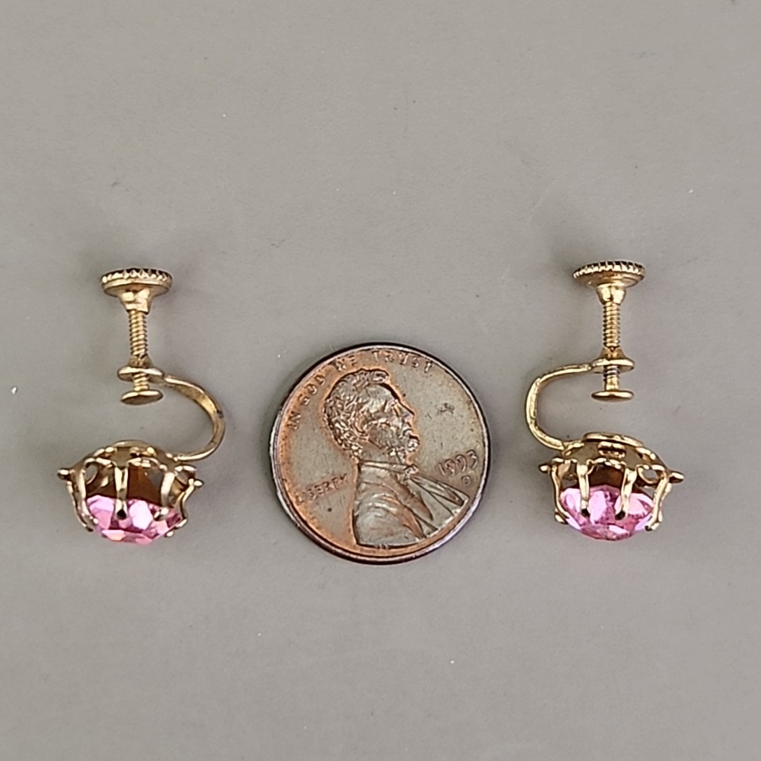Vintage Rhinestone Screwback Earrings Pink Round Gold Tone 1cm