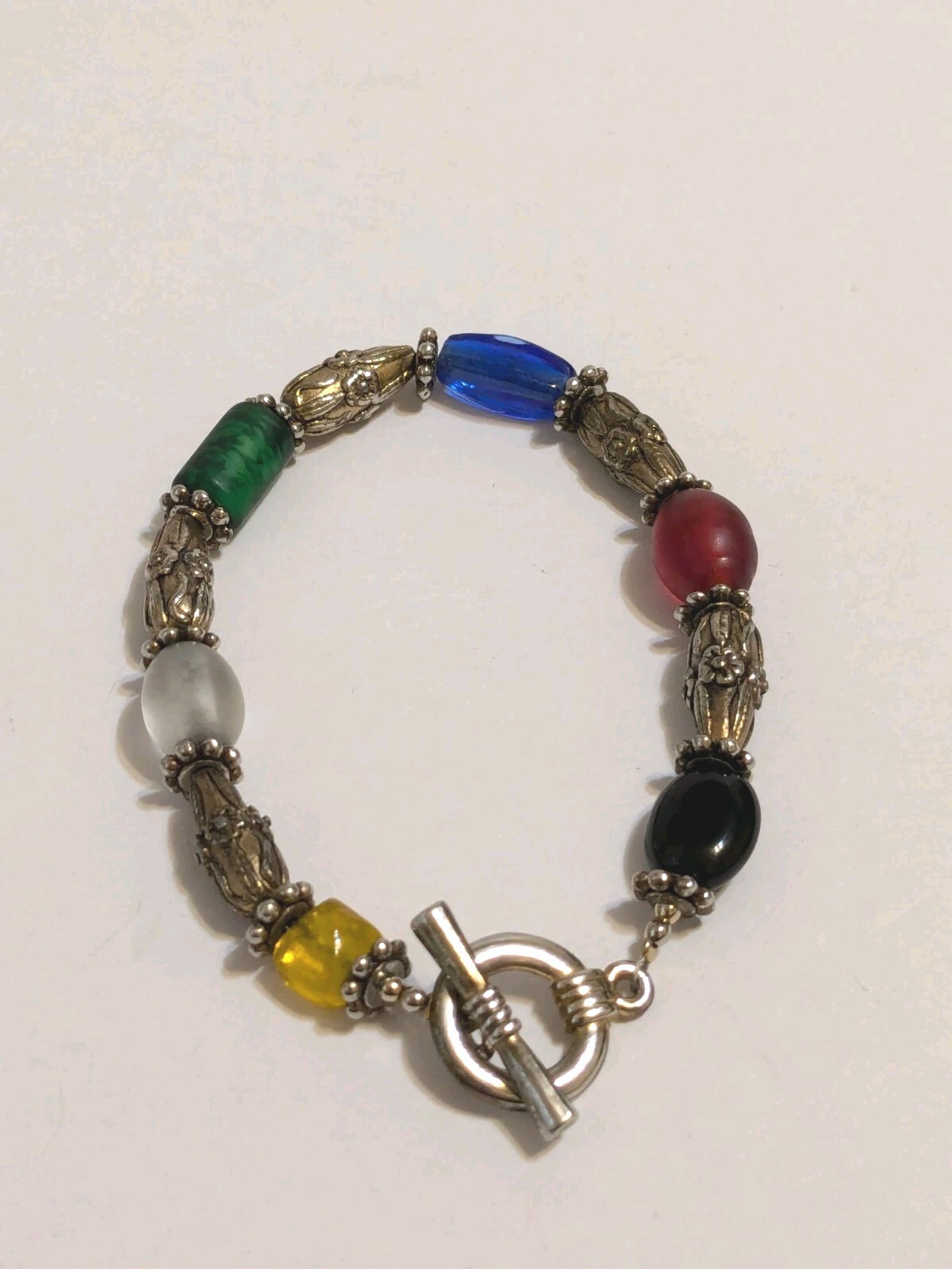 Vintage Multi Tone Bracelet With Multicolor Glass Beads. Toggle Closure 6 3/4″