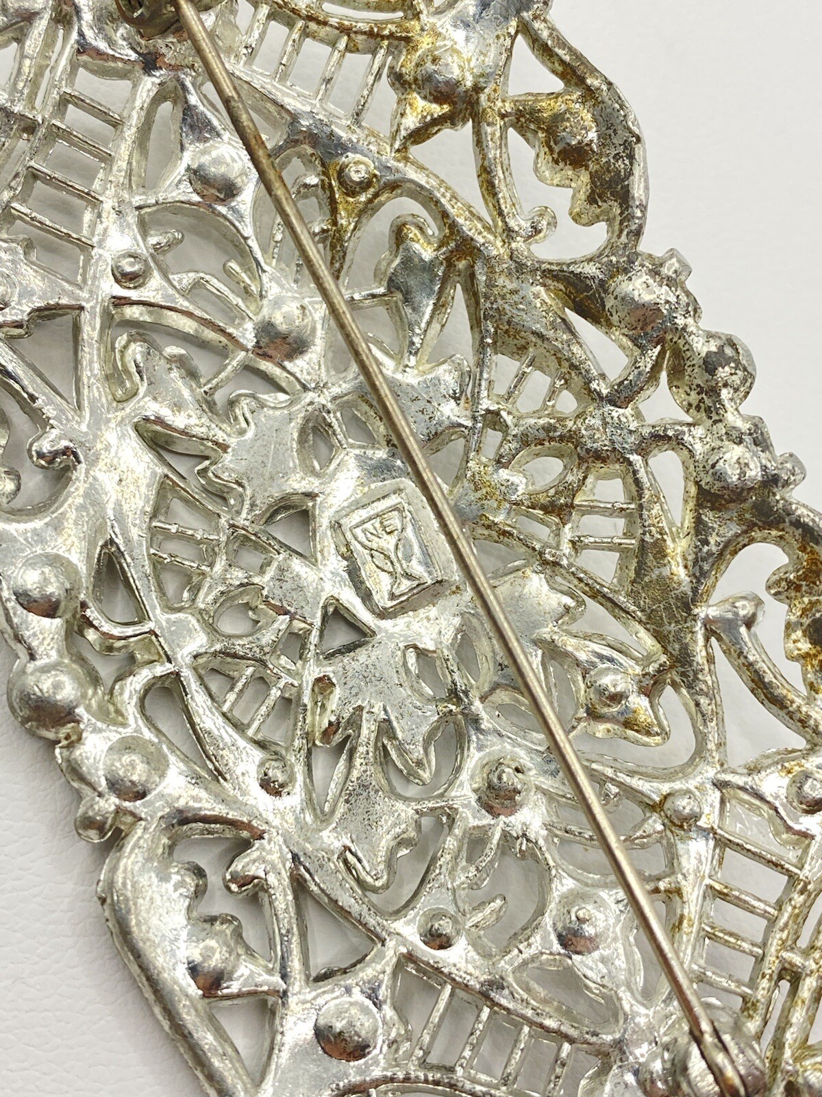 New England Glass Works Silver Rhinestone Filagree Brooch 2”