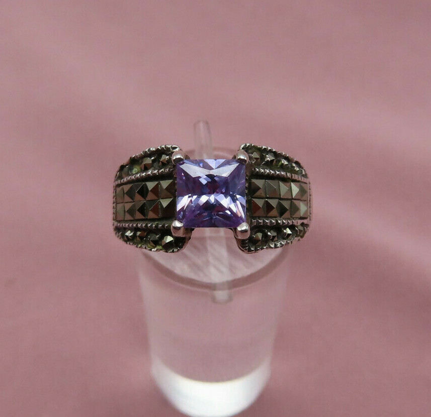 CW Sterling Silver Ring Vintage Purple Solitaire Crystal Size 8 Marcasites 544a