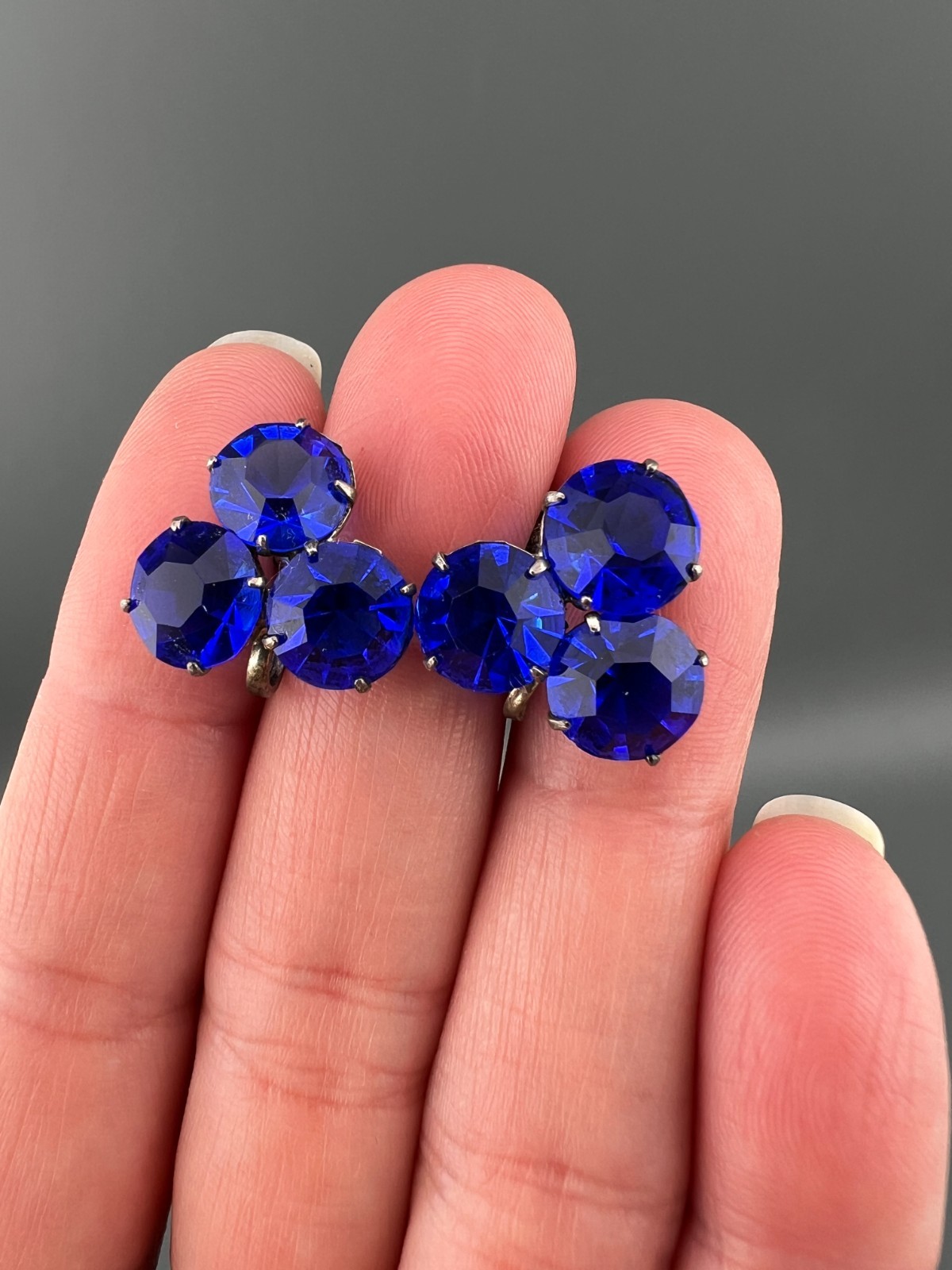 Vintage Sterling Silver Blue Crystal Earrings Cobalt Screw Back Pronged Stunning