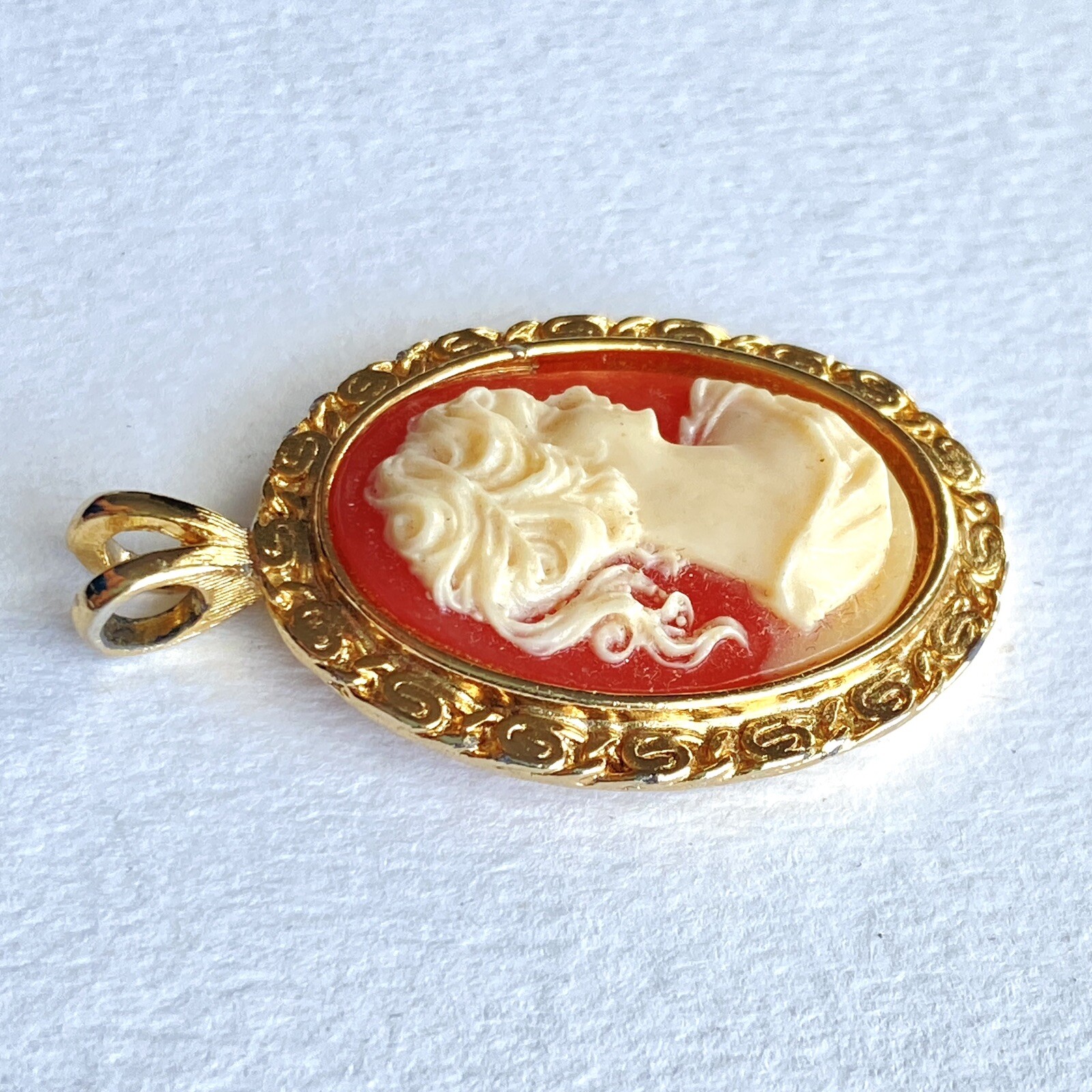 Vintage Romantic Cameo Woman Portrait Gold Tone Faux Orange & Cream Pendant