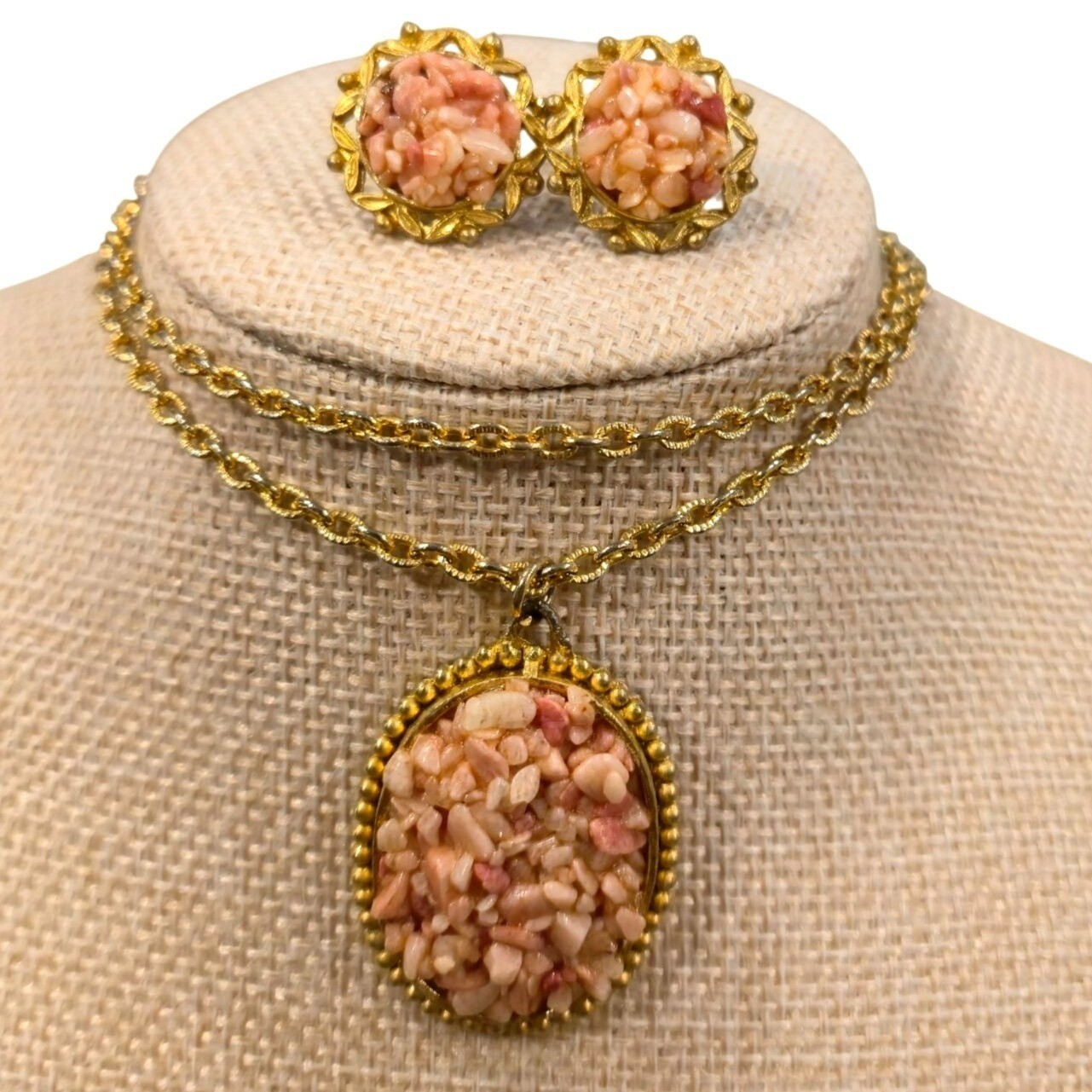 Vintage Pink Agate Chip Necklace and earring set Pendant retro costume Jewelry