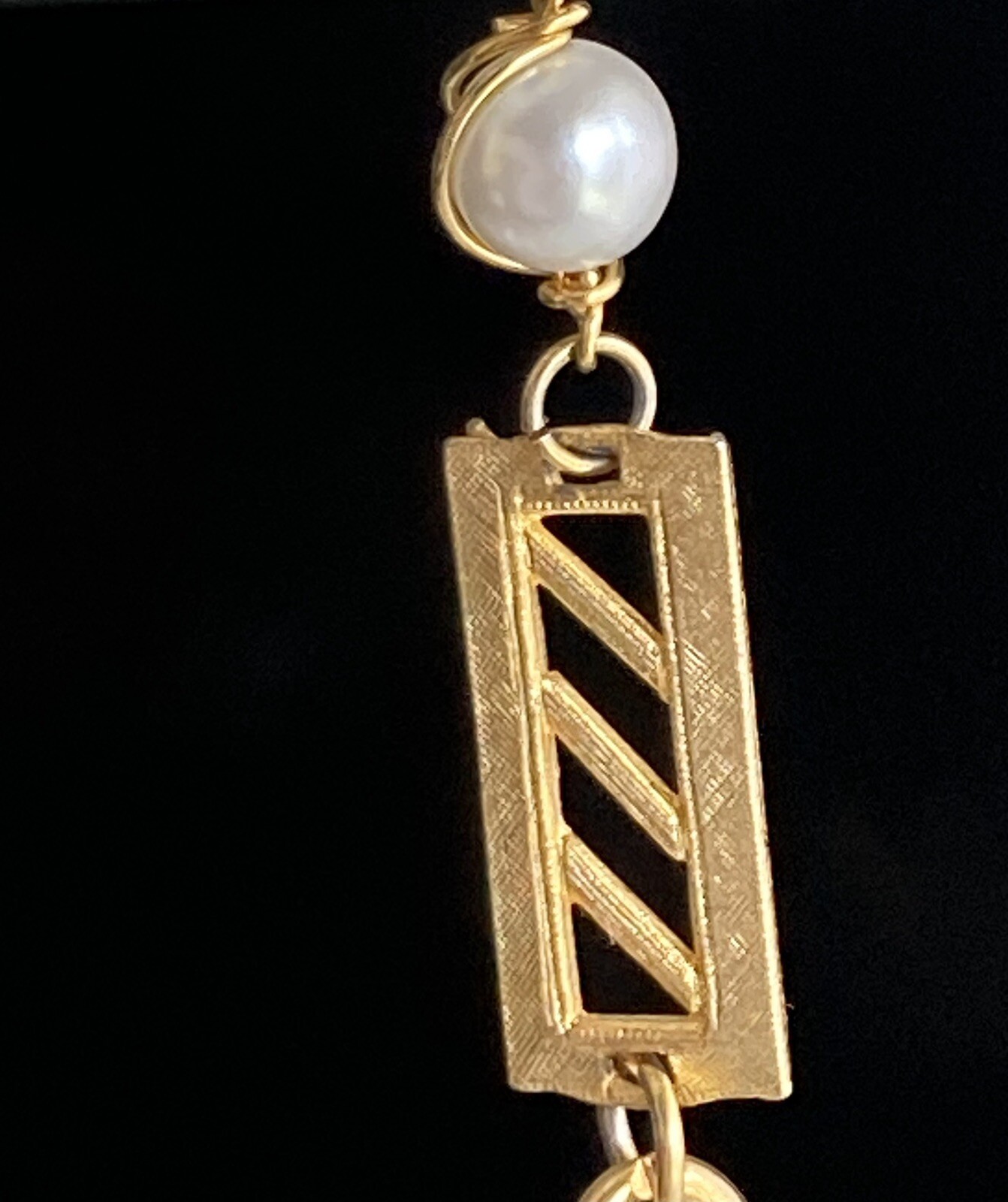 Vintage Gold Tone Bar Faux Pearl Station Oval Link Chain 52 inch Necklace 89.13g