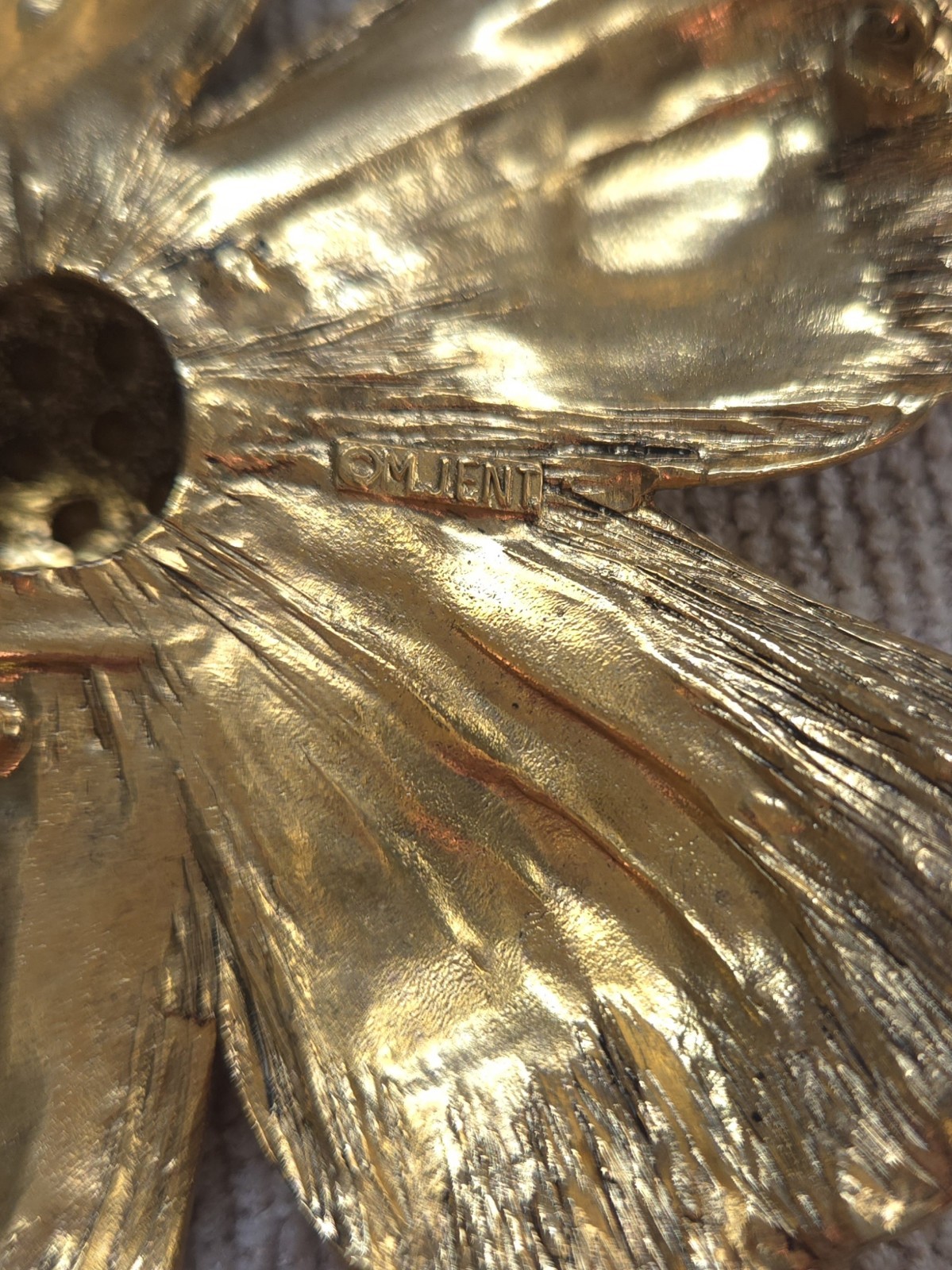 VTG Signed Omjent Large Textured Gold Tone Flower Brooch Rhinestone Dome Center