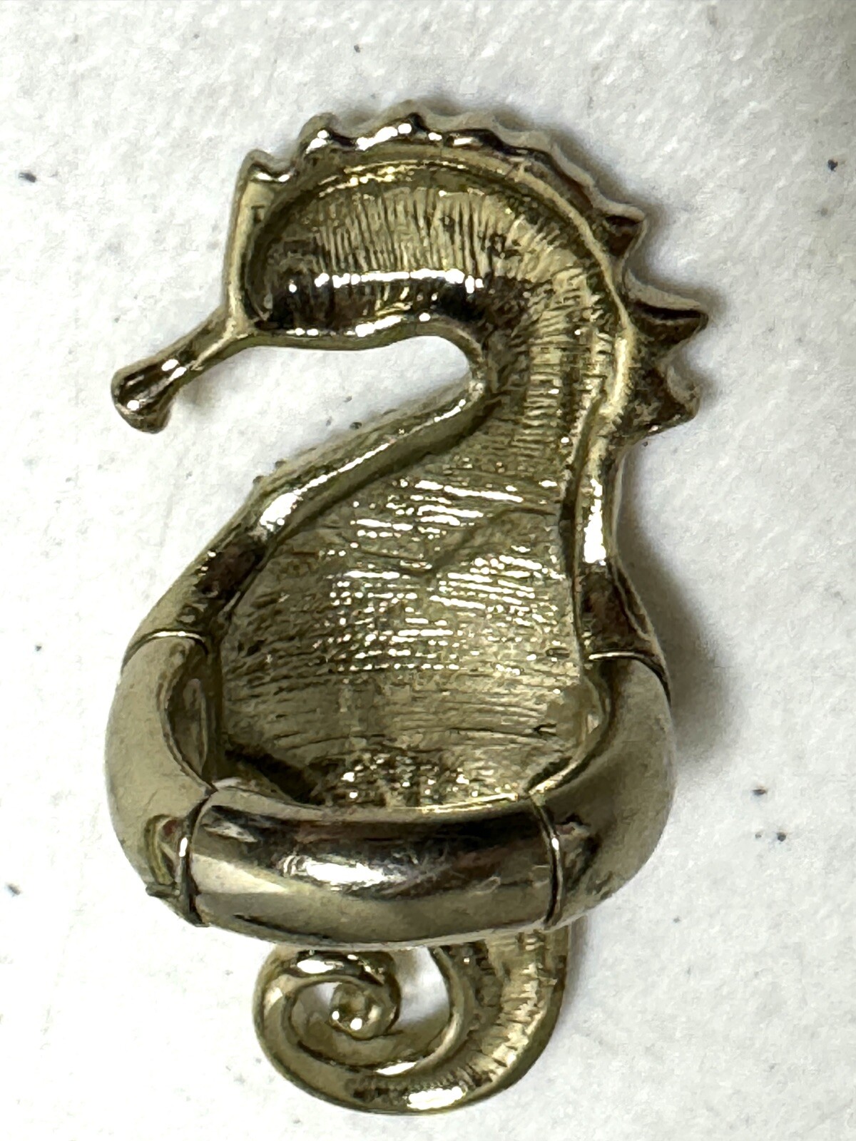 Seahorse Gold Tone Crystal Rhinestone 7.5 Ring Stretch Band 2”
