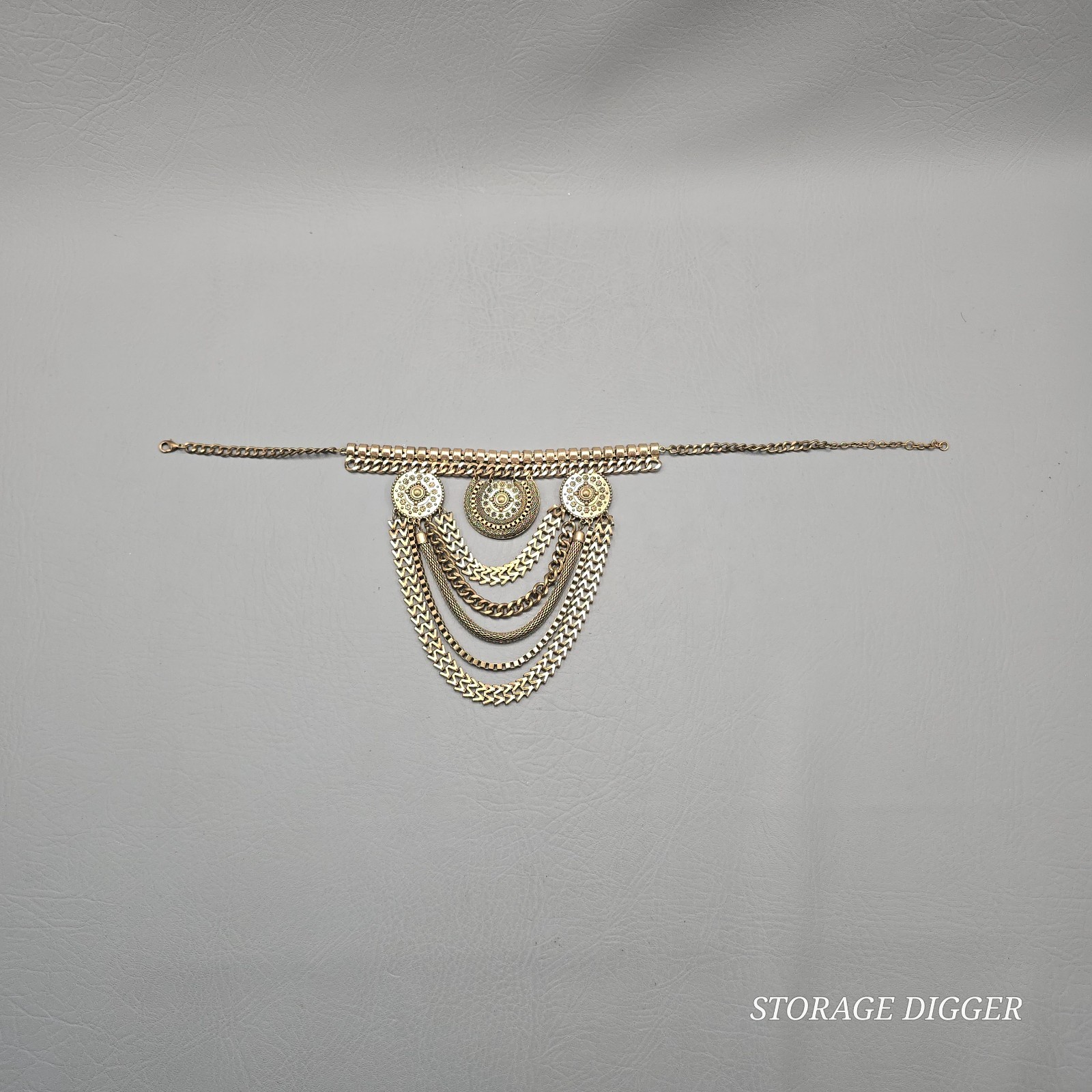 VTG Chunky Statement Multi-Strand Gold Tone Chains Collar Bib Choker Necklace
