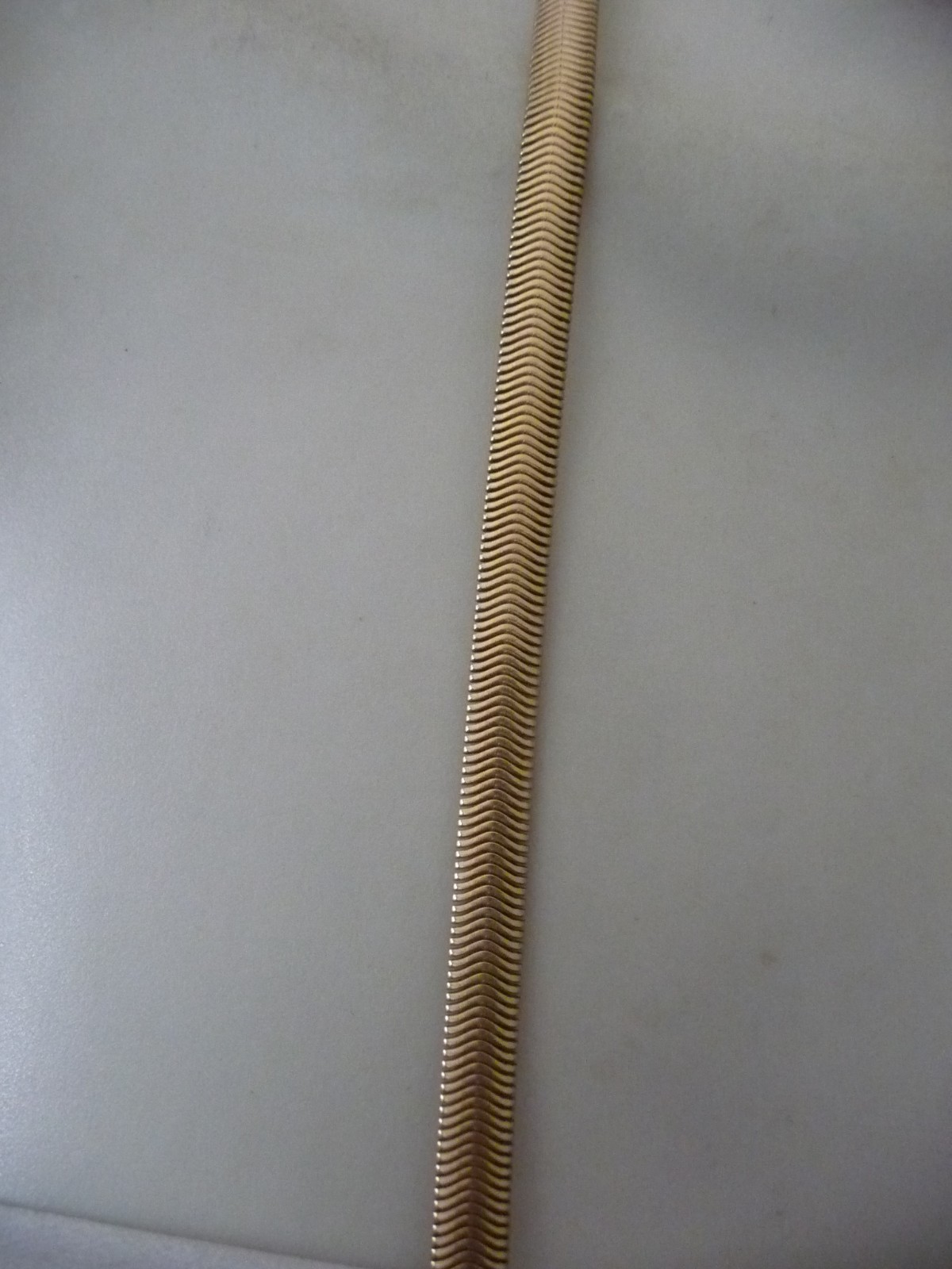 16” L X 1/4” W GOLD TONE SNAKE CHAIN NECKLACE #29/20