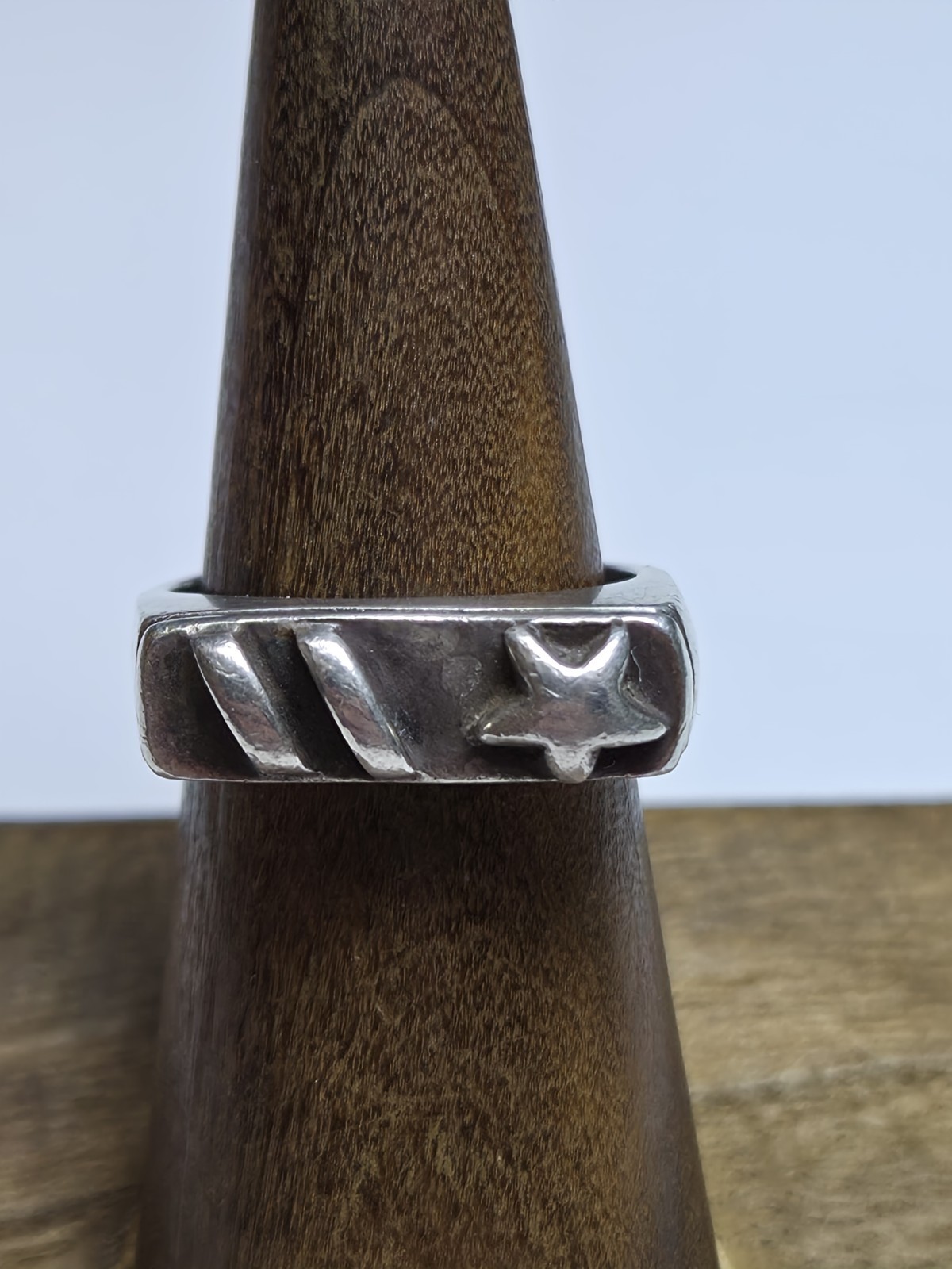 Vintage Dian Malouf .925 Sterling Silver Stripes & Star Ring Size 6