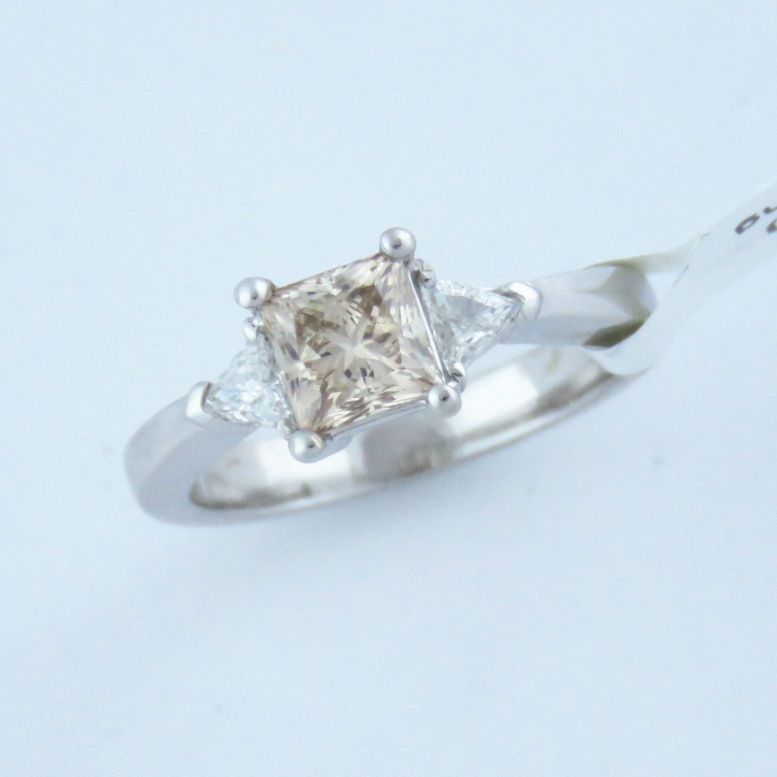 NYJEWEL 14k Gold 1.75ct Champagne & White Diamond Ring