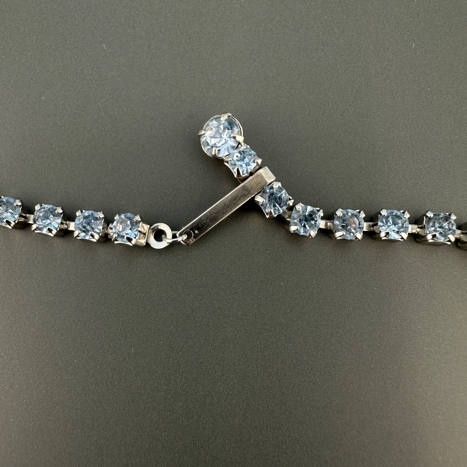 Vintage Blue Rhinestone Collar Necklace Prong Set Cup Chain Cluster Drops 14″