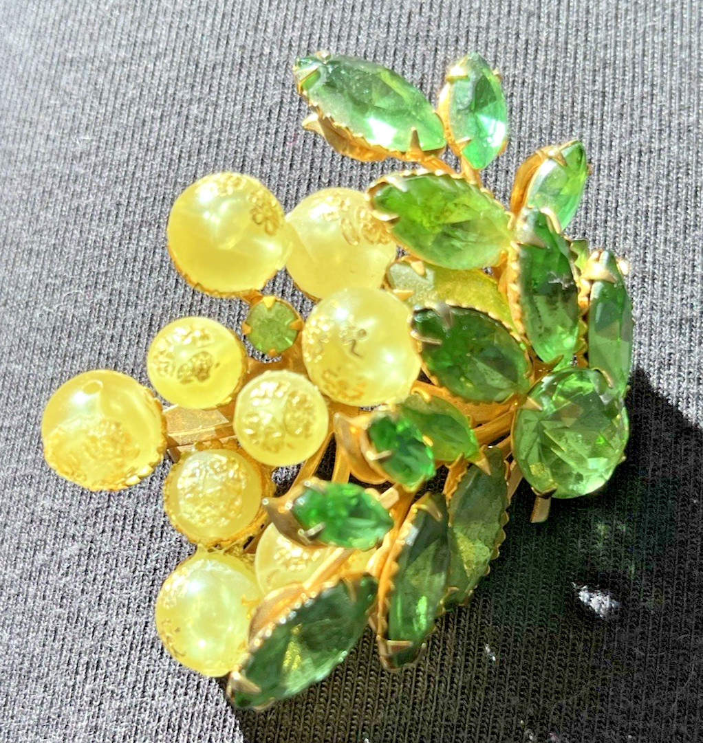 Vintage Green Grapes Goldtone Brooch with Uranium Stone