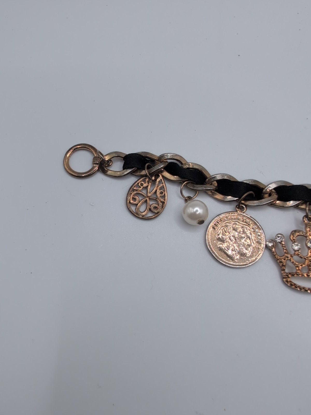 Vintage Cameo Brooch & Bracelet Lot Of 5 Different Styles & Colors