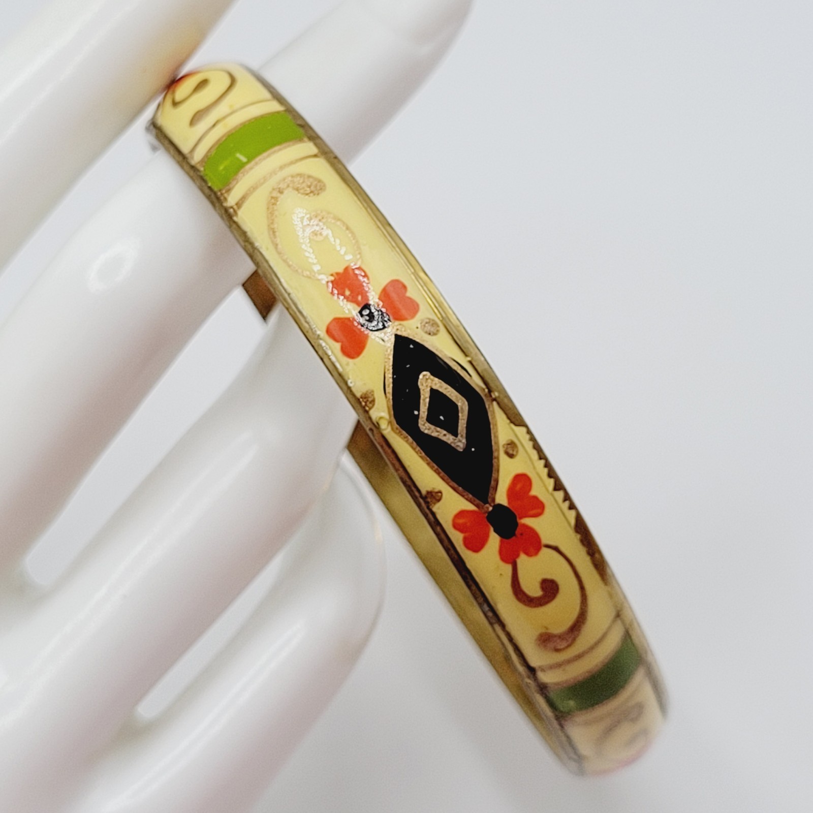 Hand Painted Cream Green Gold Enamel Vintage Bangle Brass Tone Bracelet 9 Inch