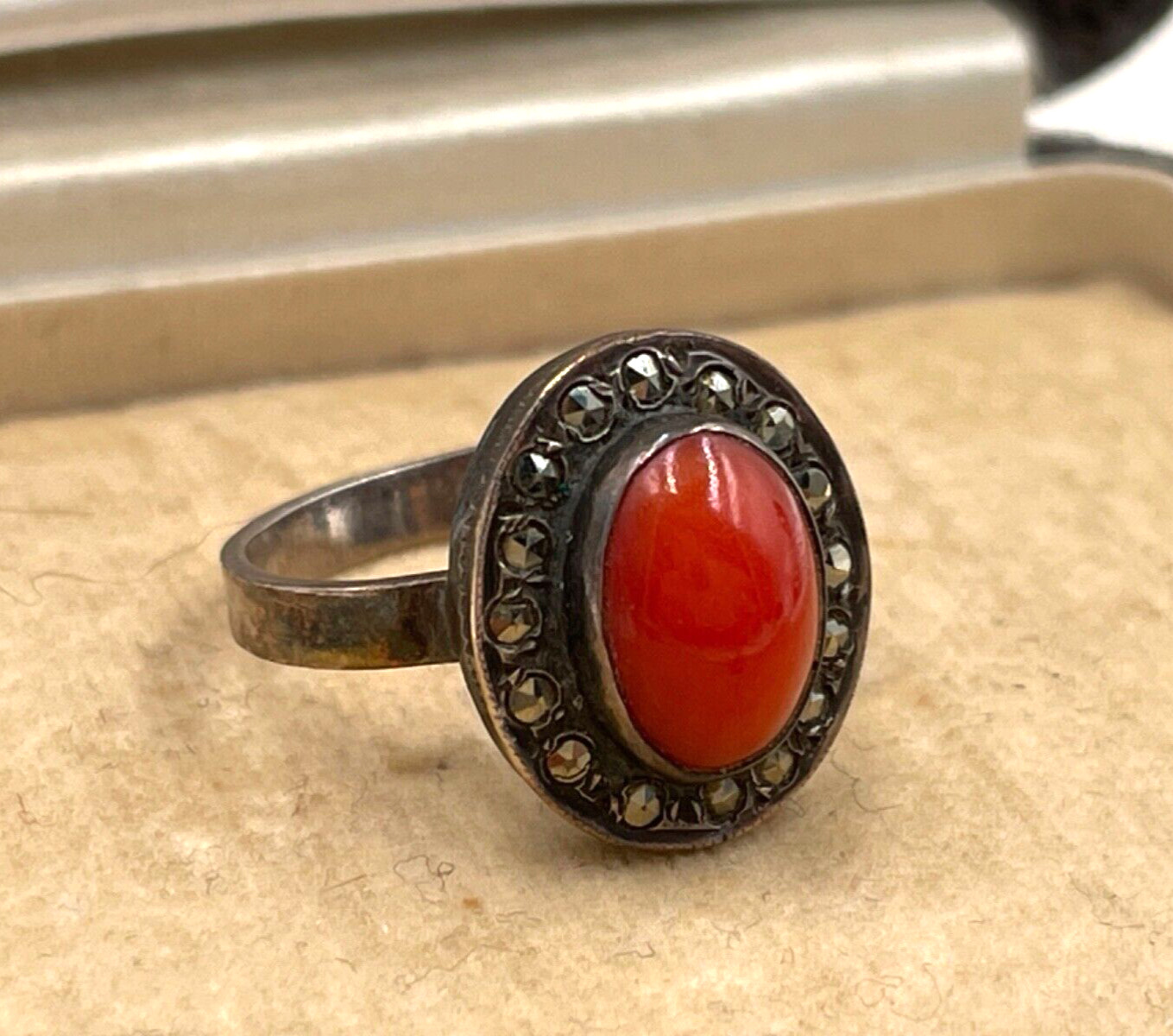 ANTIQUE ART DECO GENUINE CORAL CABOCHON ITALY STERLING SLVR RING MARCASITE HALO