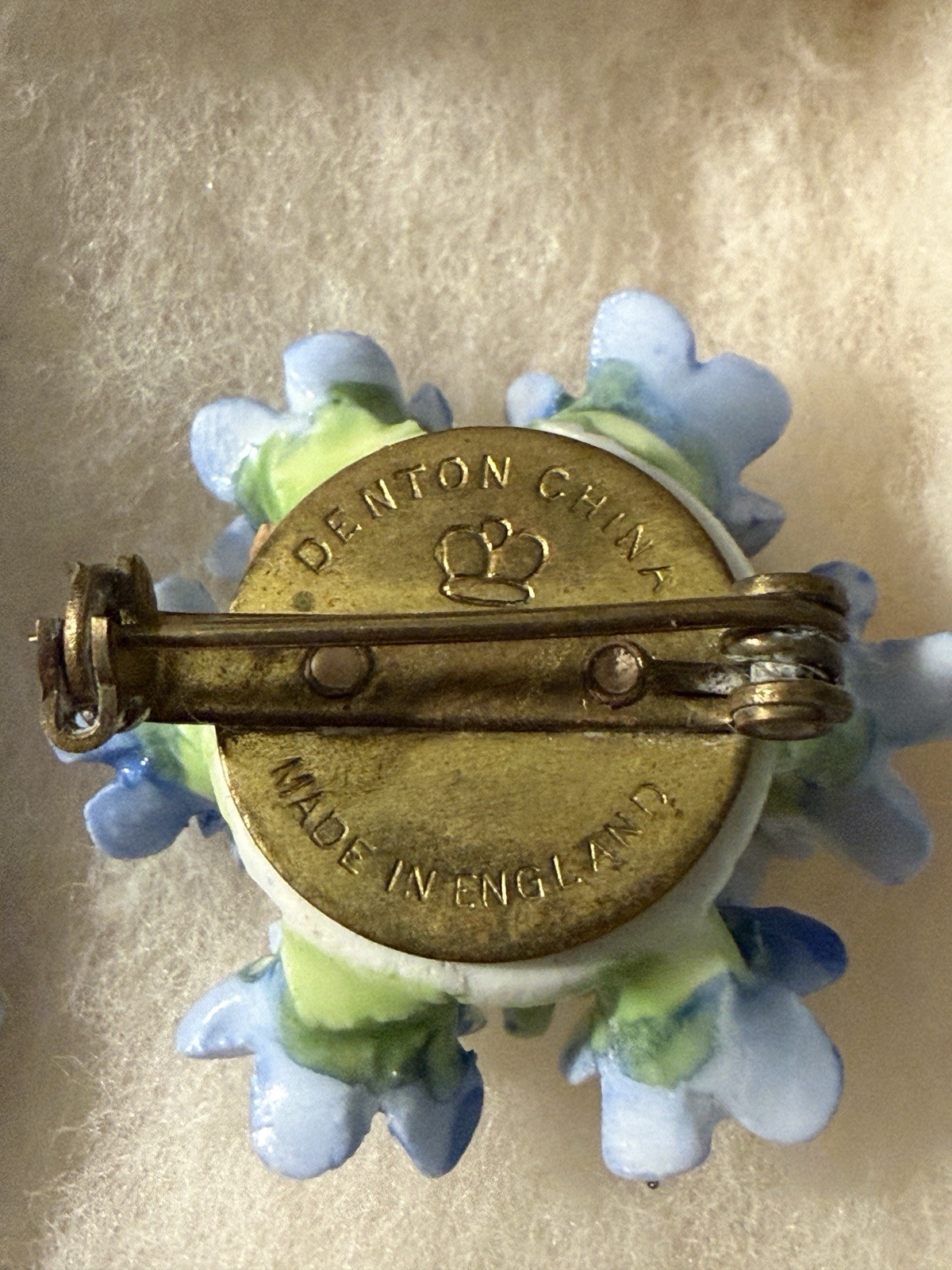 Denton England BLUE Forget Me Not porcelain flower Screw Back Earrings Pin Set