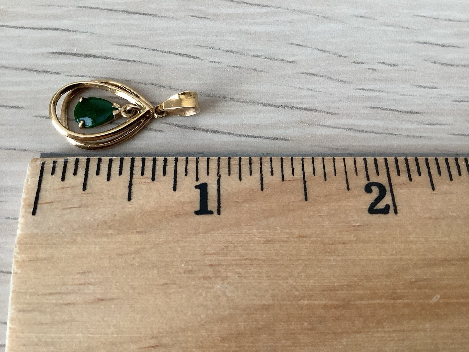 Vintage 14 Kt Yellow Gold &Jade Cabochon Pendant 60s Classic Estate 1.34 g Retro