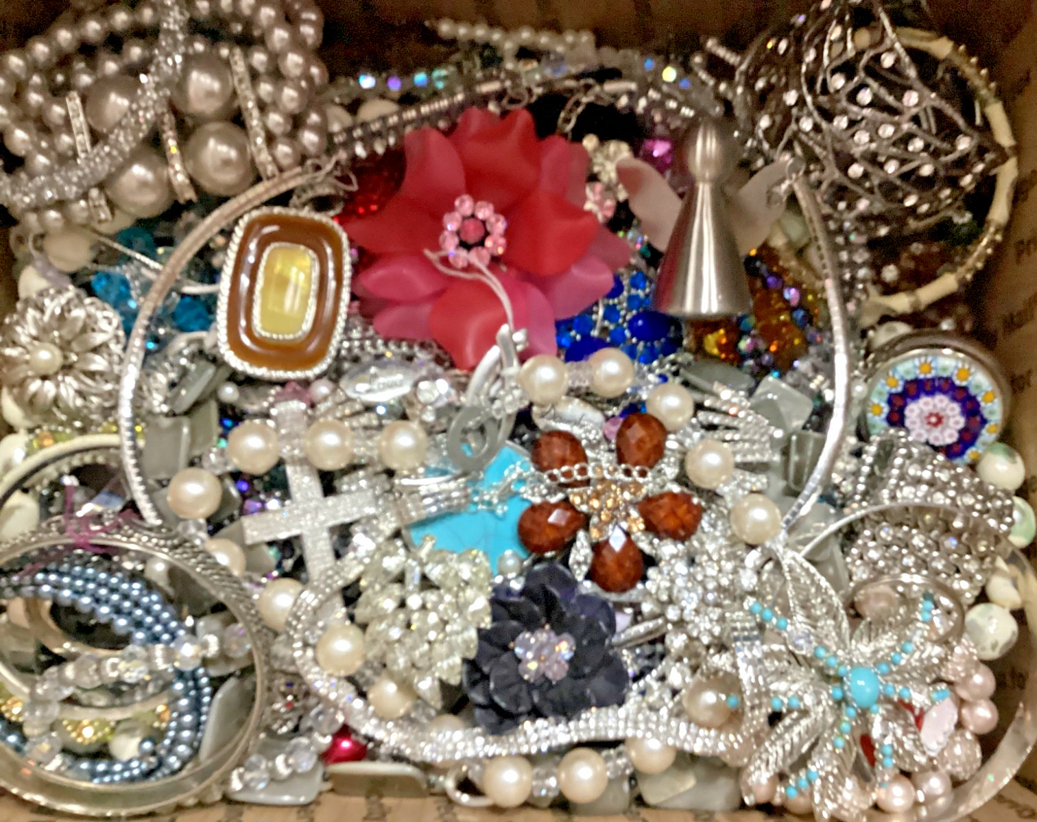 FASHION JEWELRY LOT RHINESTONE SILVER TONE NO BROKEN PIECES 9.64 POUNDS