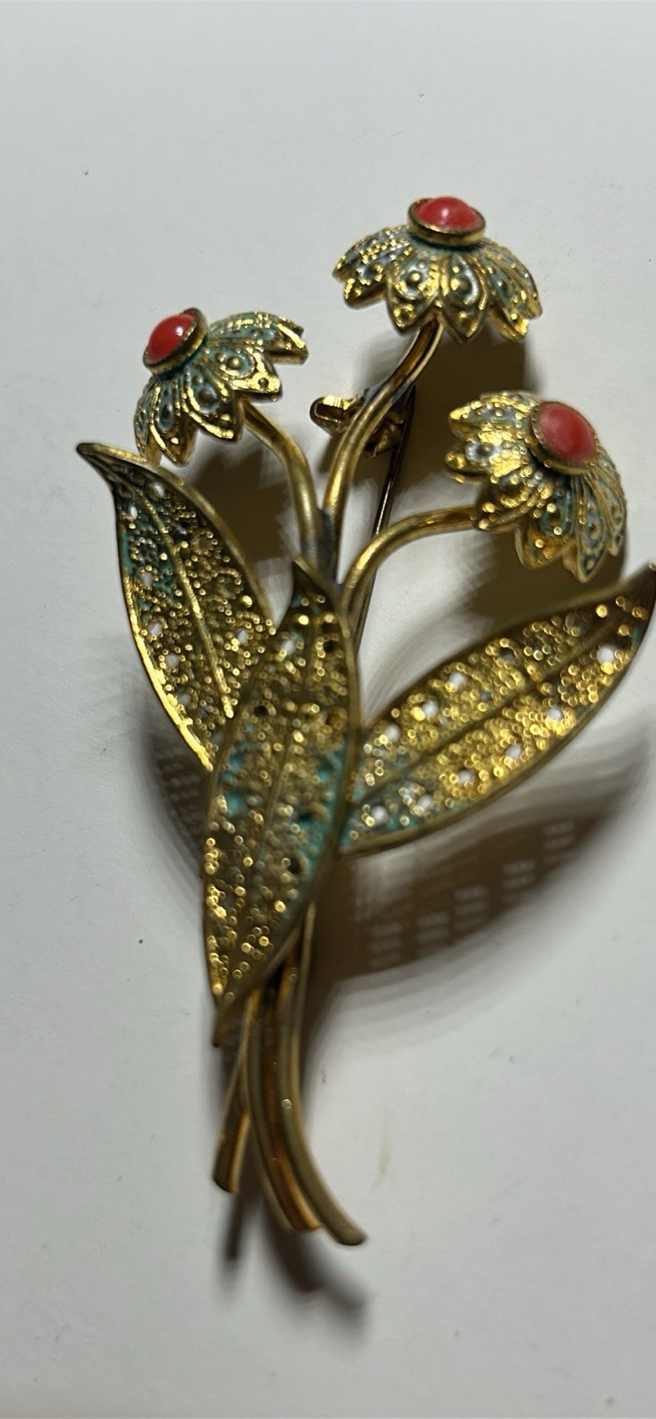 SPHINX Signed Gold Tone Flower Brooch Pin with orange coral Stones