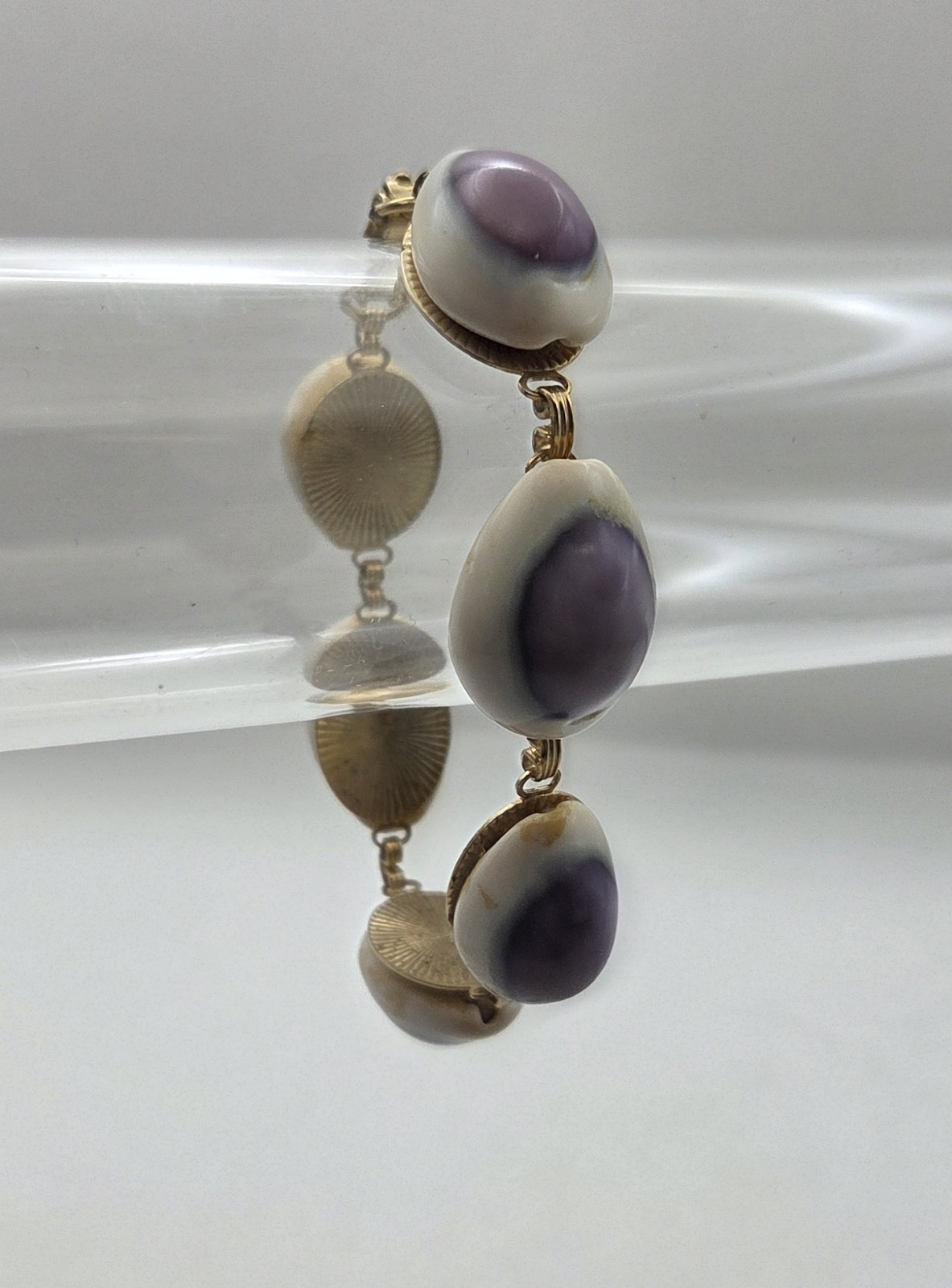 Vintage White Purple Top Cowrie Shell Gold Tone Seashell Bracelet Eyes Unique