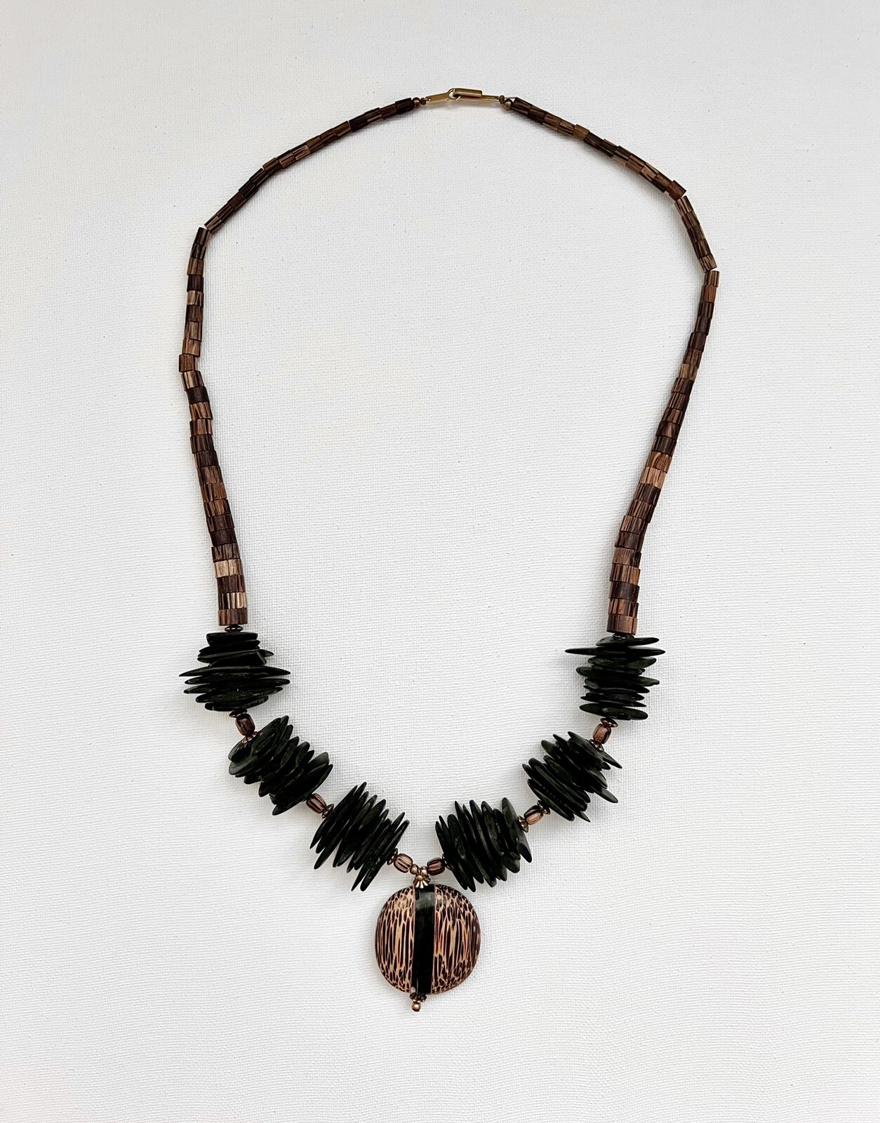 Vintage Statement Wood Chip Pendant Necklace African Safari Vacation Natural 26″