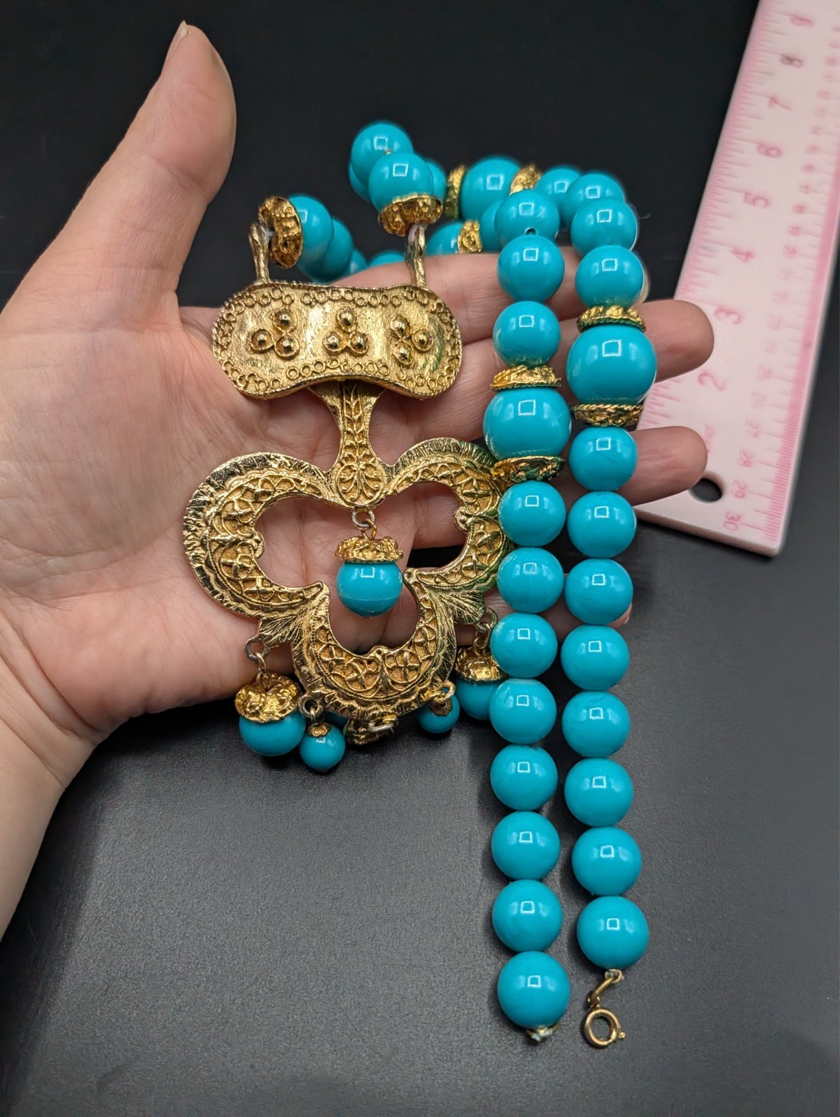 Vintage Runway Style Beaded Statement Pendant Gold-Tone Necklace