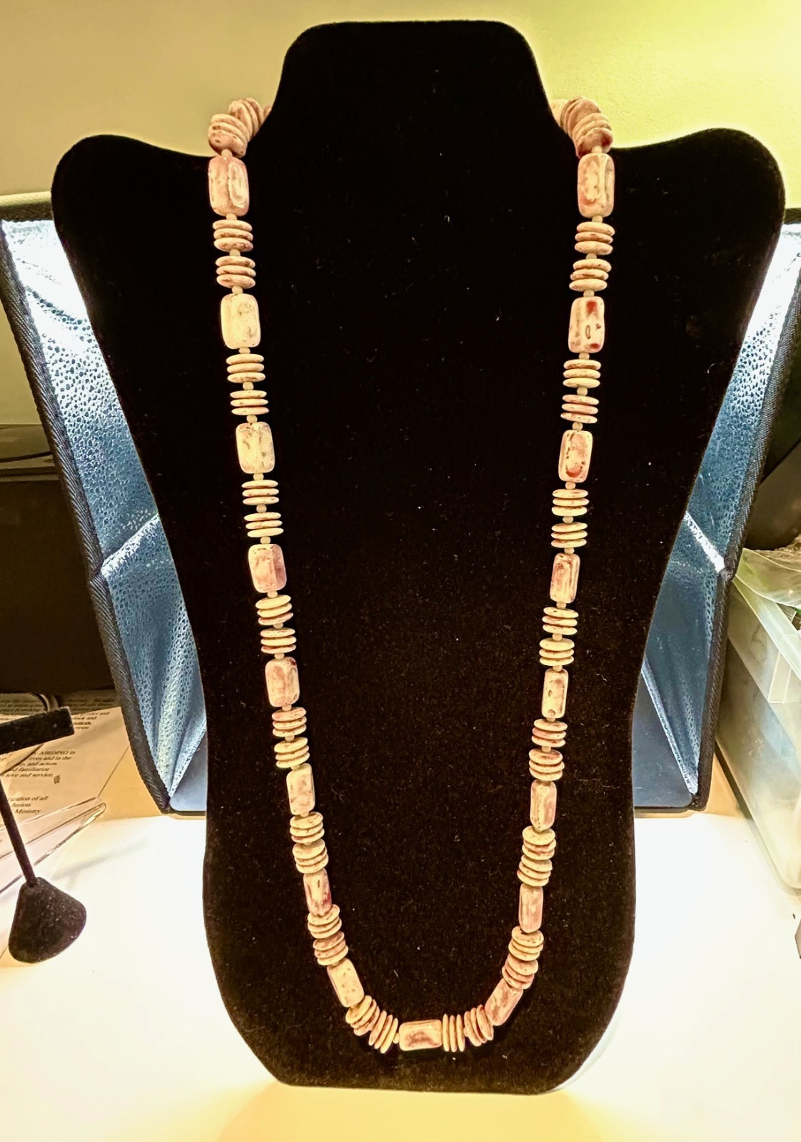 VINTAGE MIRIAM HASKELL NECKLACE PINK/PURPLE STONES OLD CLASP SIGNED – DOUBLABLE