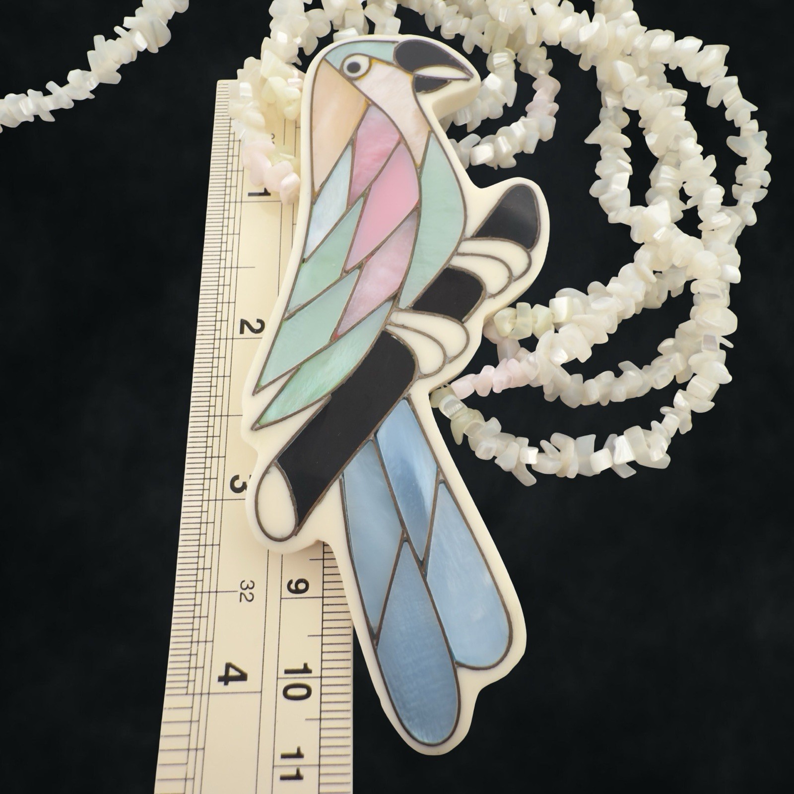 Vintage HUGE 4.5″ Inlay Parrot 🖤 Bird Shell MOP Abalone Shell Layered Necklace
