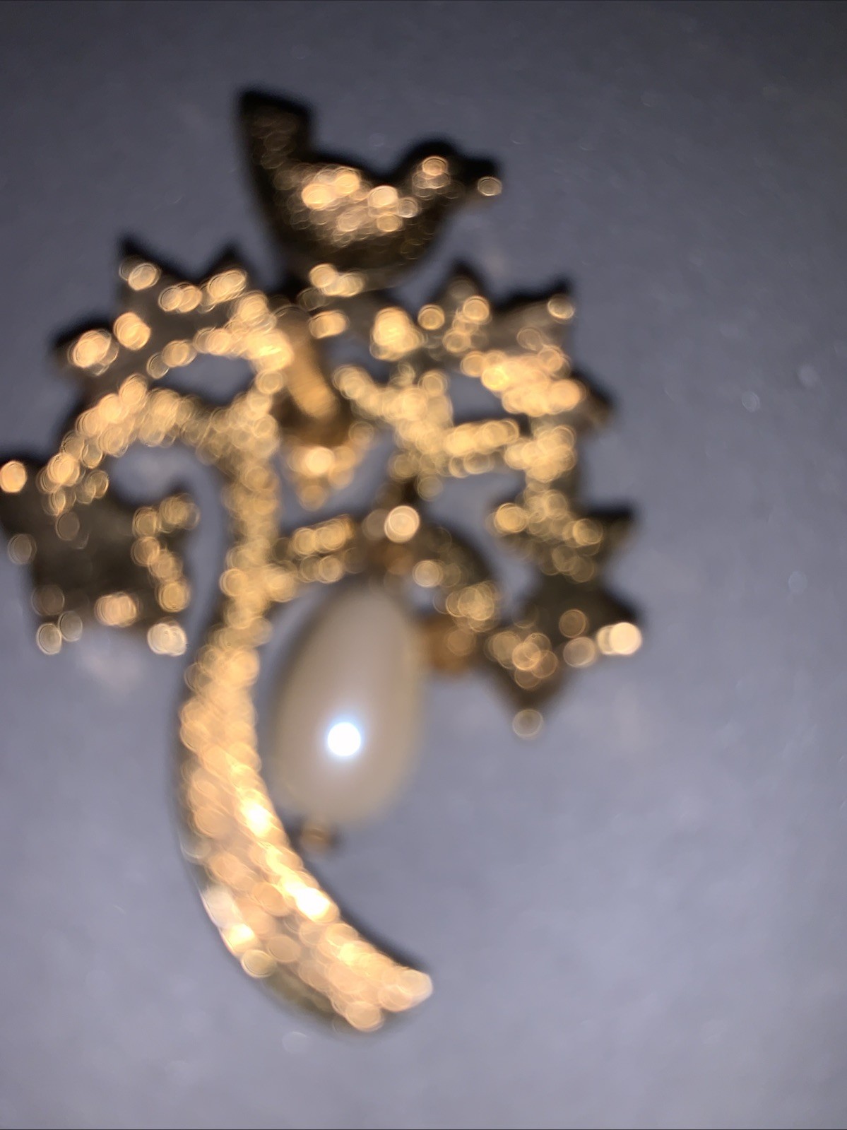 Vintage Gold-Tone Tree with Bird and Pearl accents Tac screw safety catch