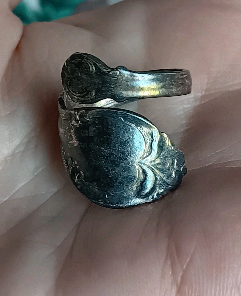 Vintage *Damaged* Rogers Silverplate Upcycled Spoon Ring Size 6