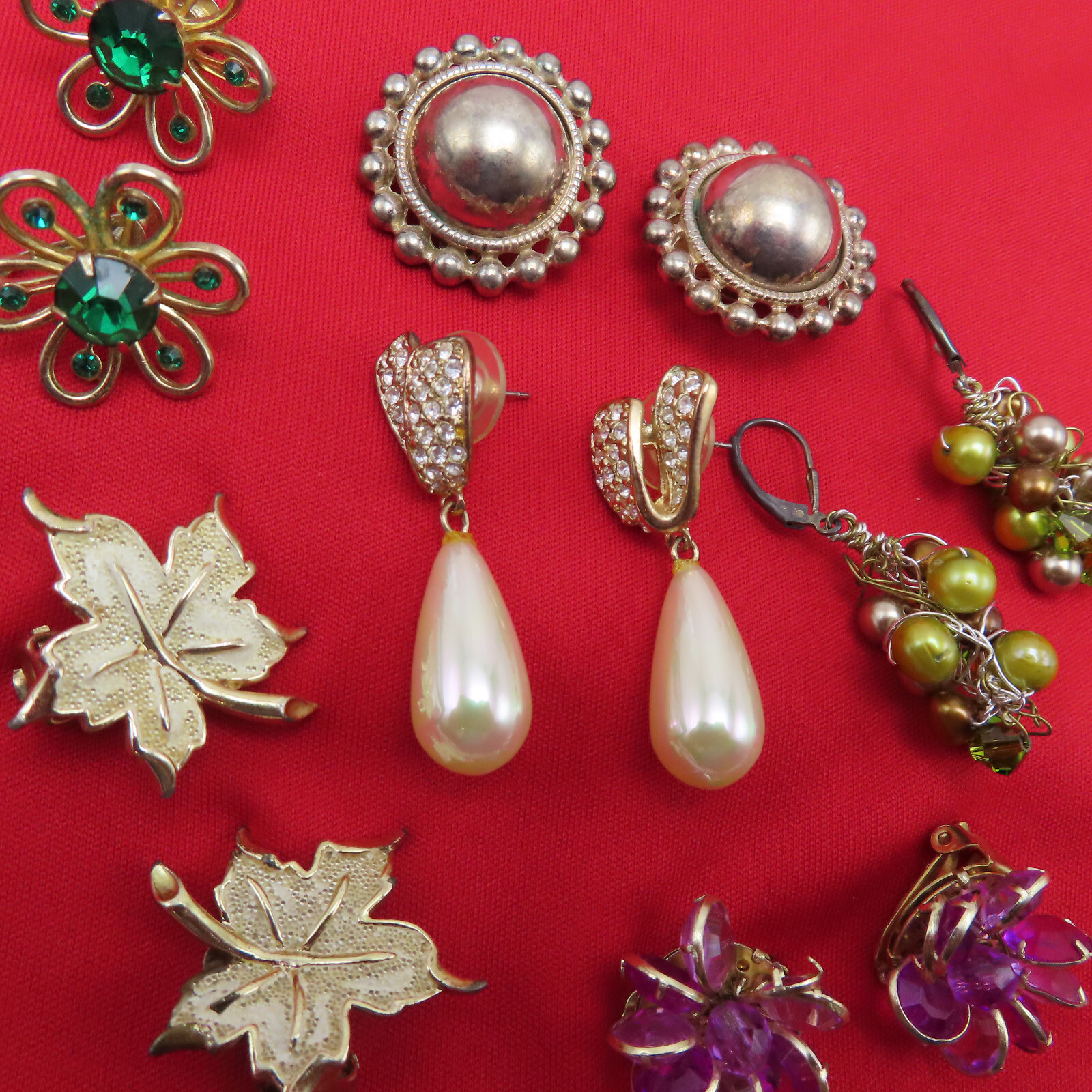 6 Pair Earrings Vintage Signed Purple Green Rhinestone White Leaf Pearl Lot 84c