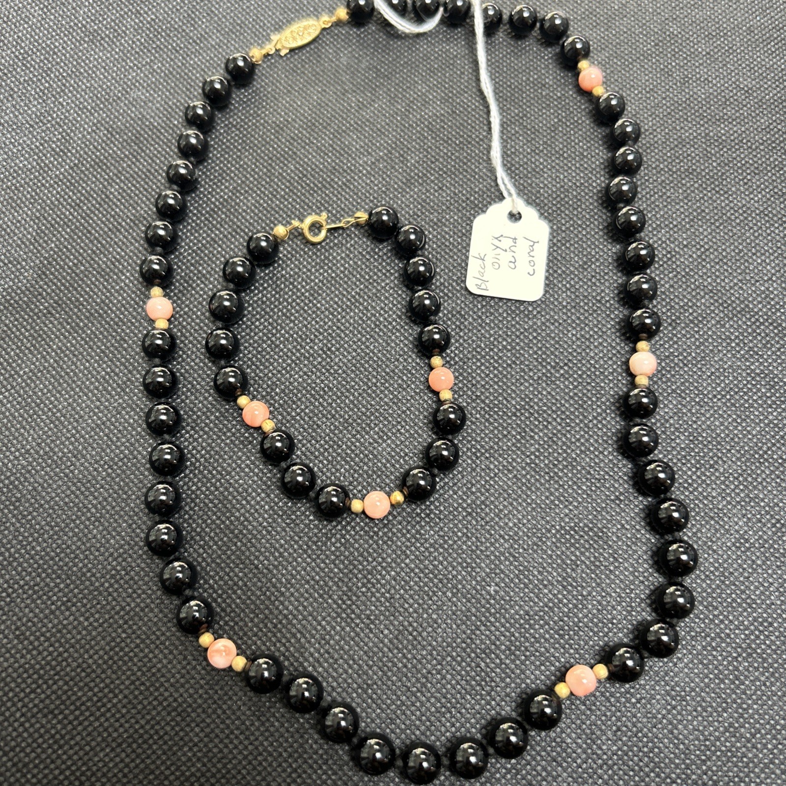 VTG Black Onyx & Coral Hand Knot Necklace 20” & Bracelet 8” Set