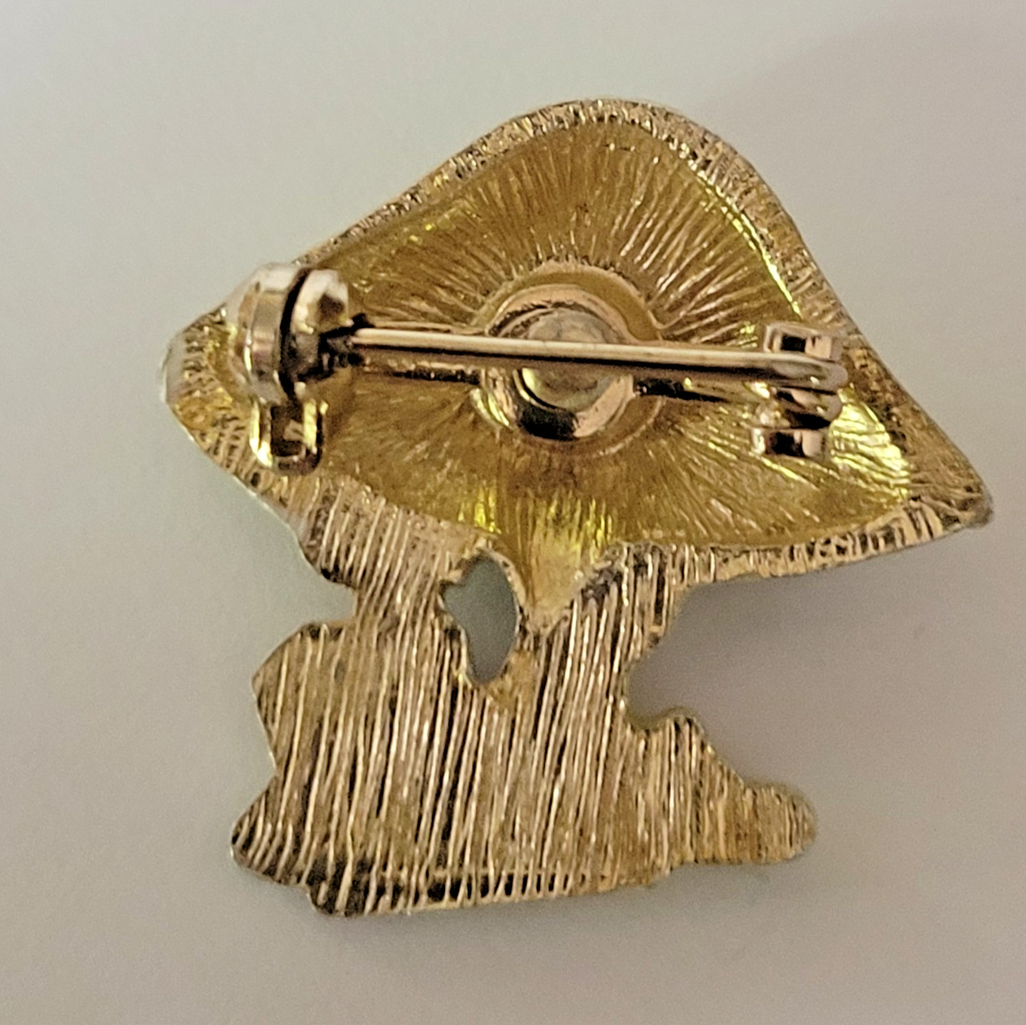 Vtg Painted Mushroom Brooch 3D Pin Man playing Accordion Signed Korea Whimsical