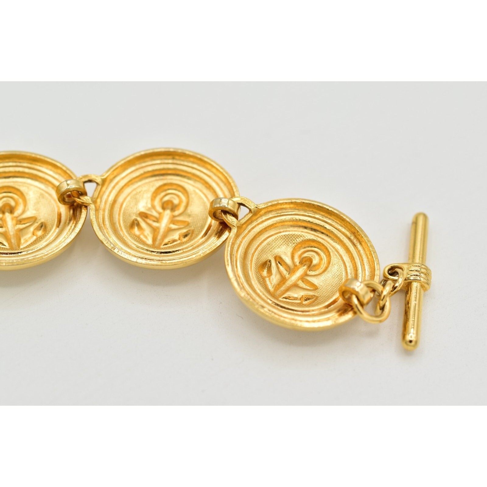Vintage Anchor Linked Bracelet Chunky Off White Nautical Gold Tone 1990s BinAW