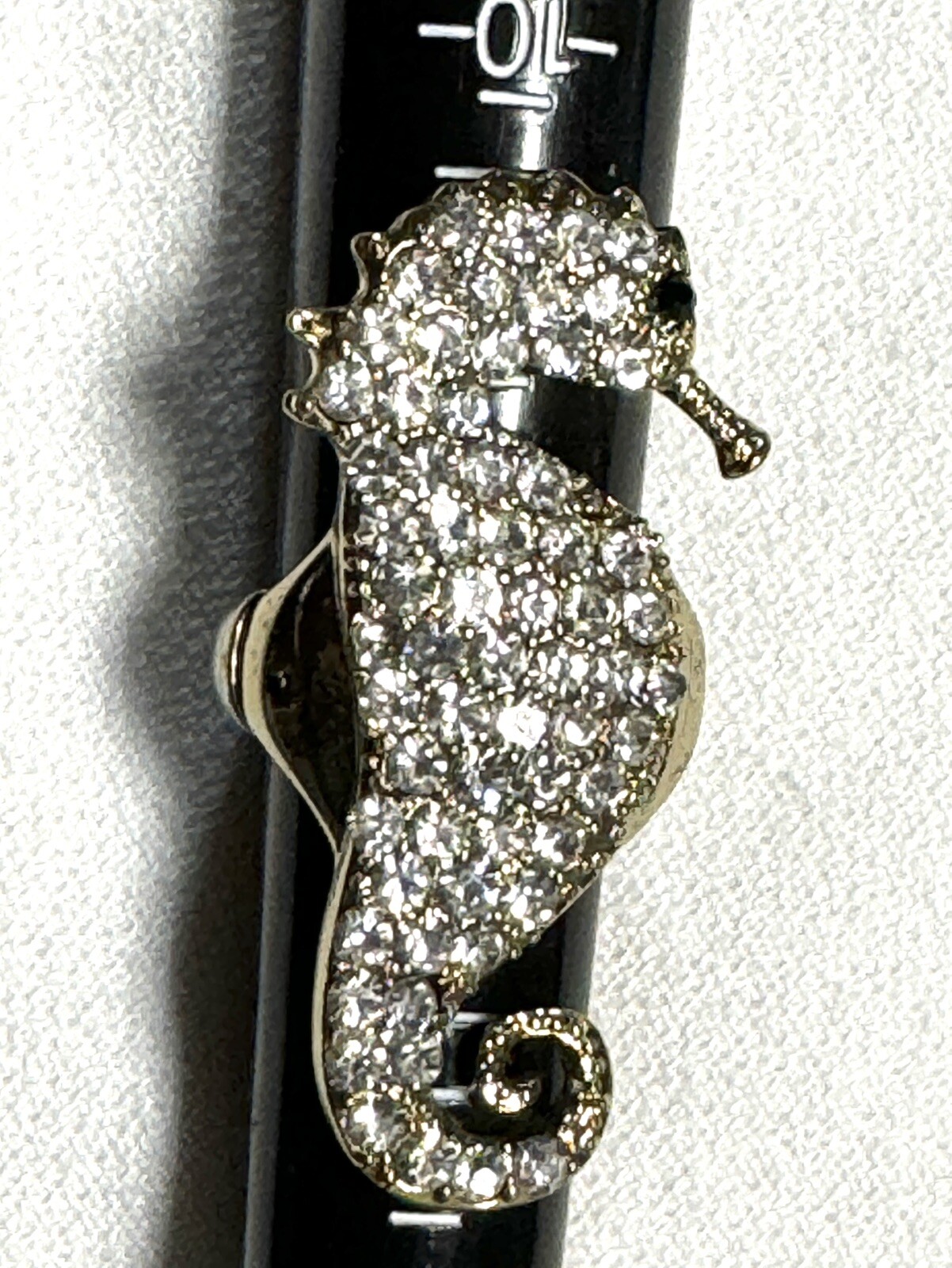 Seahorse Gold Tone Crystal Rhinestone 7.5 Ring Stretch Band 2”