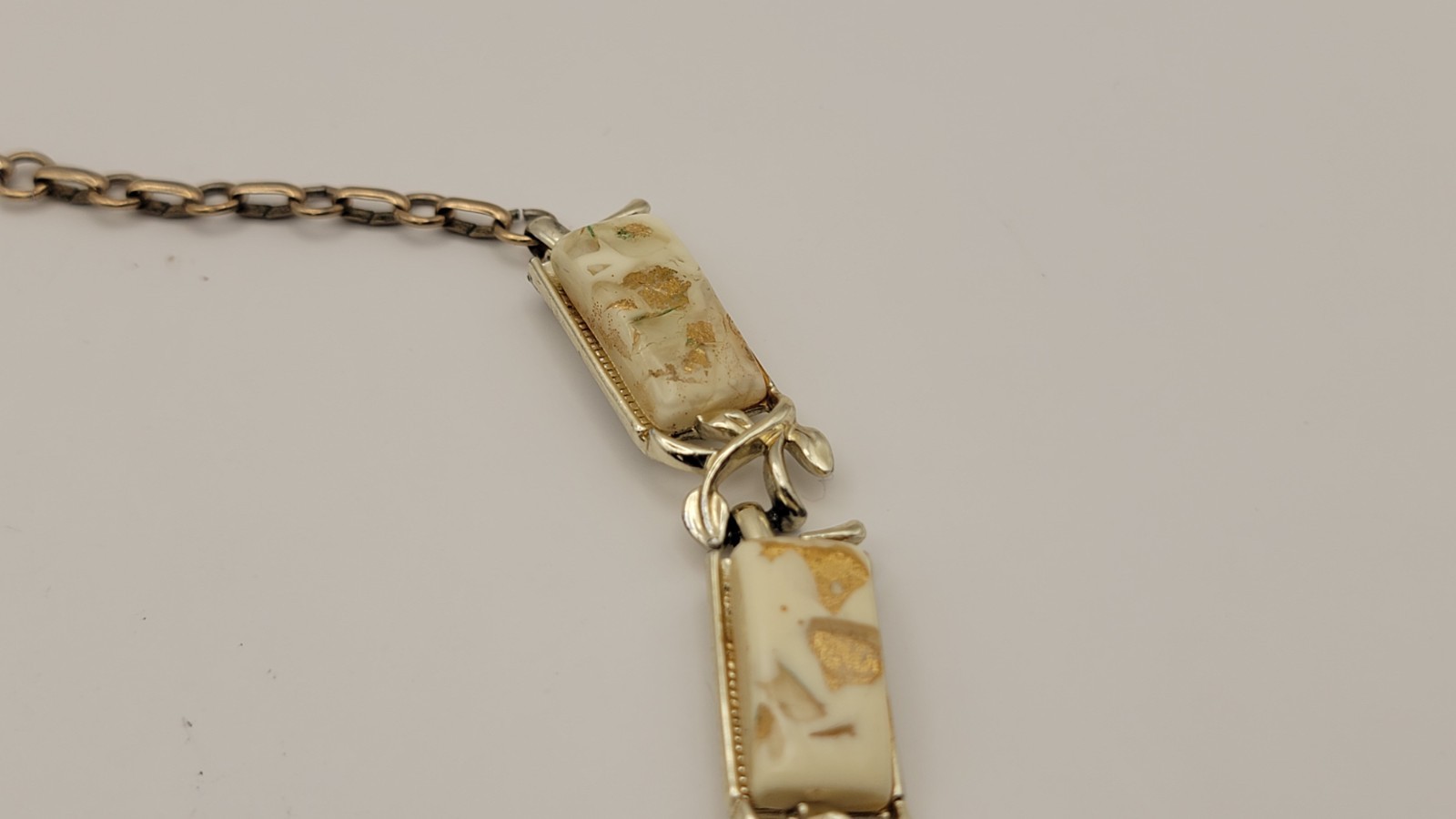Vintage Thermoset Lucite Coro Off White Confetti Necklace Gold tone