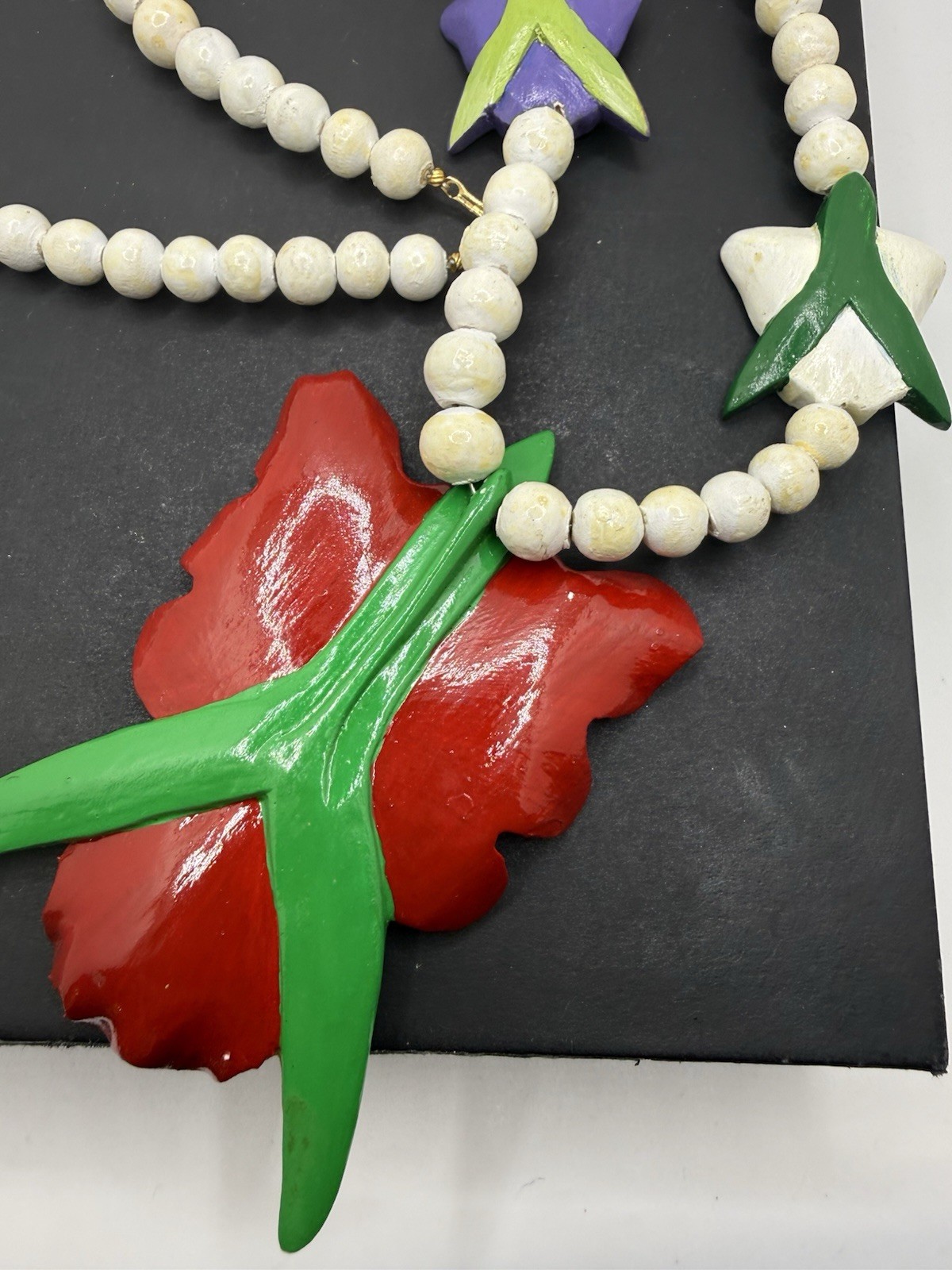 Vintage Hand-Carved Wood Orchid Necklace Tropical Flowers Red Cream Purple