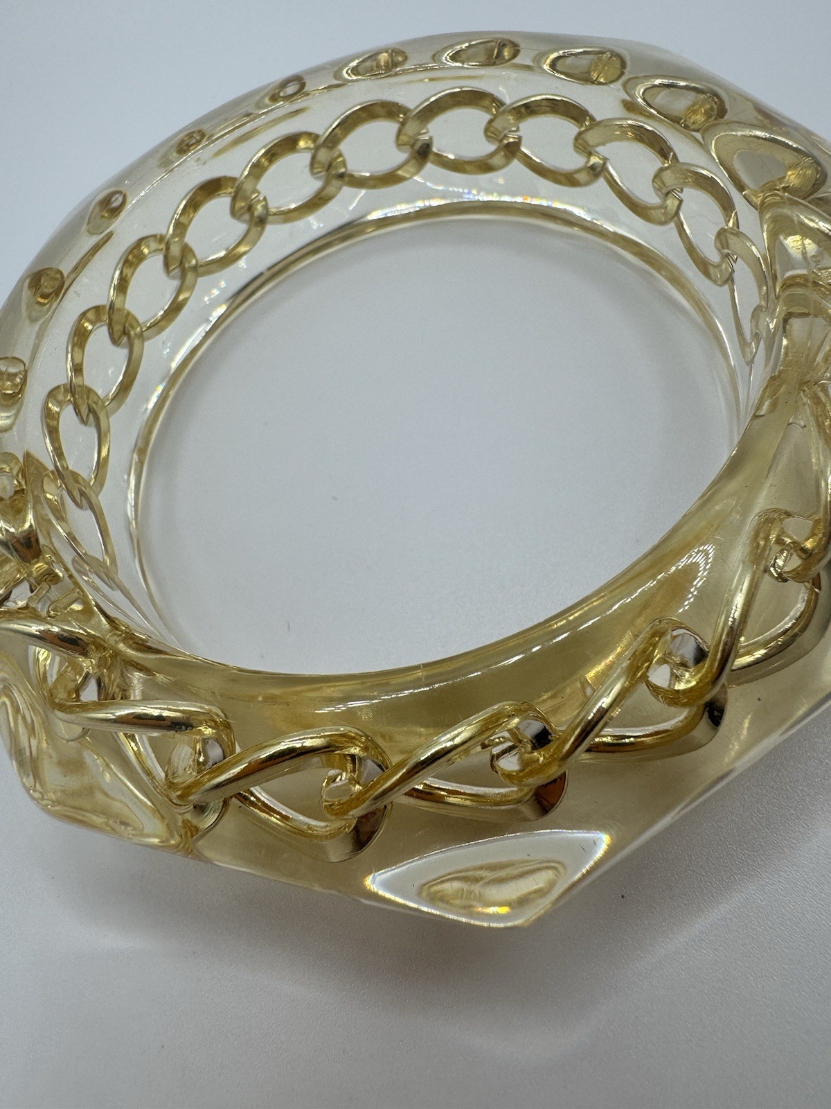 Luxury Vintage 1950s Faceted Lucite Bangle With Gold-Plated Curb Chain Bracelet