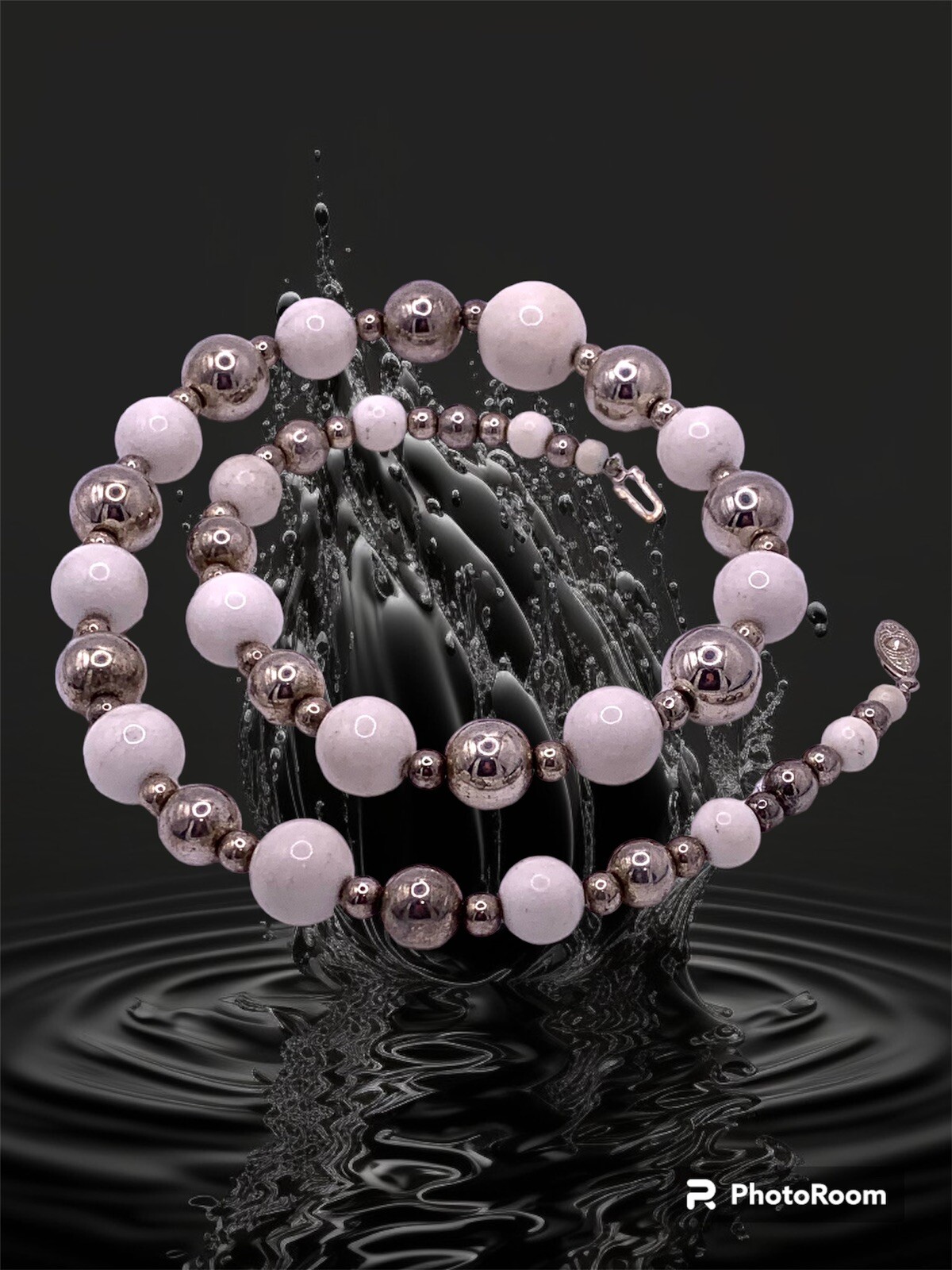 Vintage Necklace White Glass & Silver Tone Balls Graduating Size Beads Statement