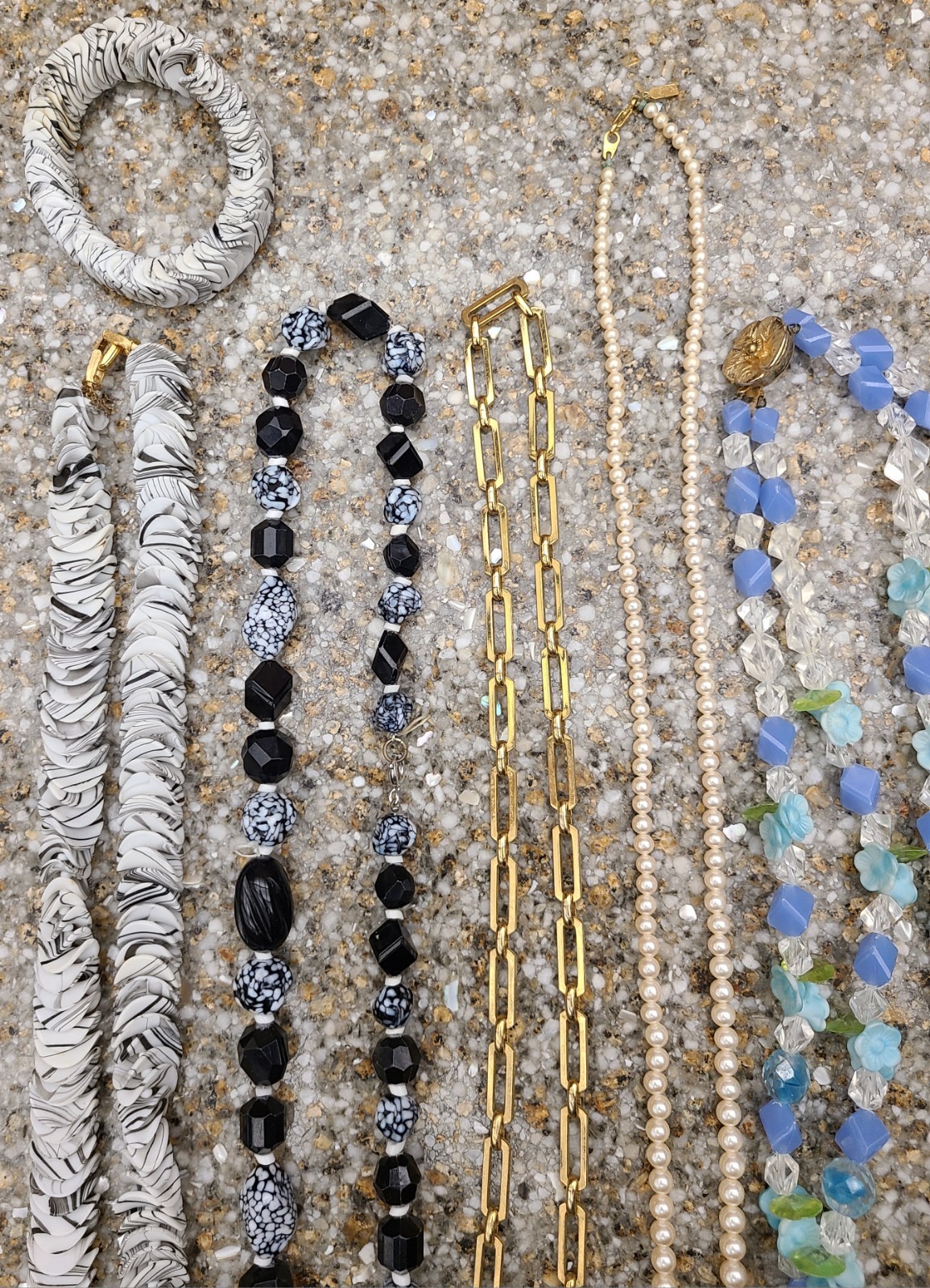 Vintage Costume Jewelry Lot Necklace Bracelet Earring Beaded Glass Pearl Gold Cl