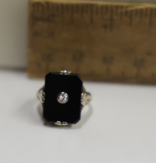 Antique 14k Onyx & Diamond Ring Size 4 3.63 Grams