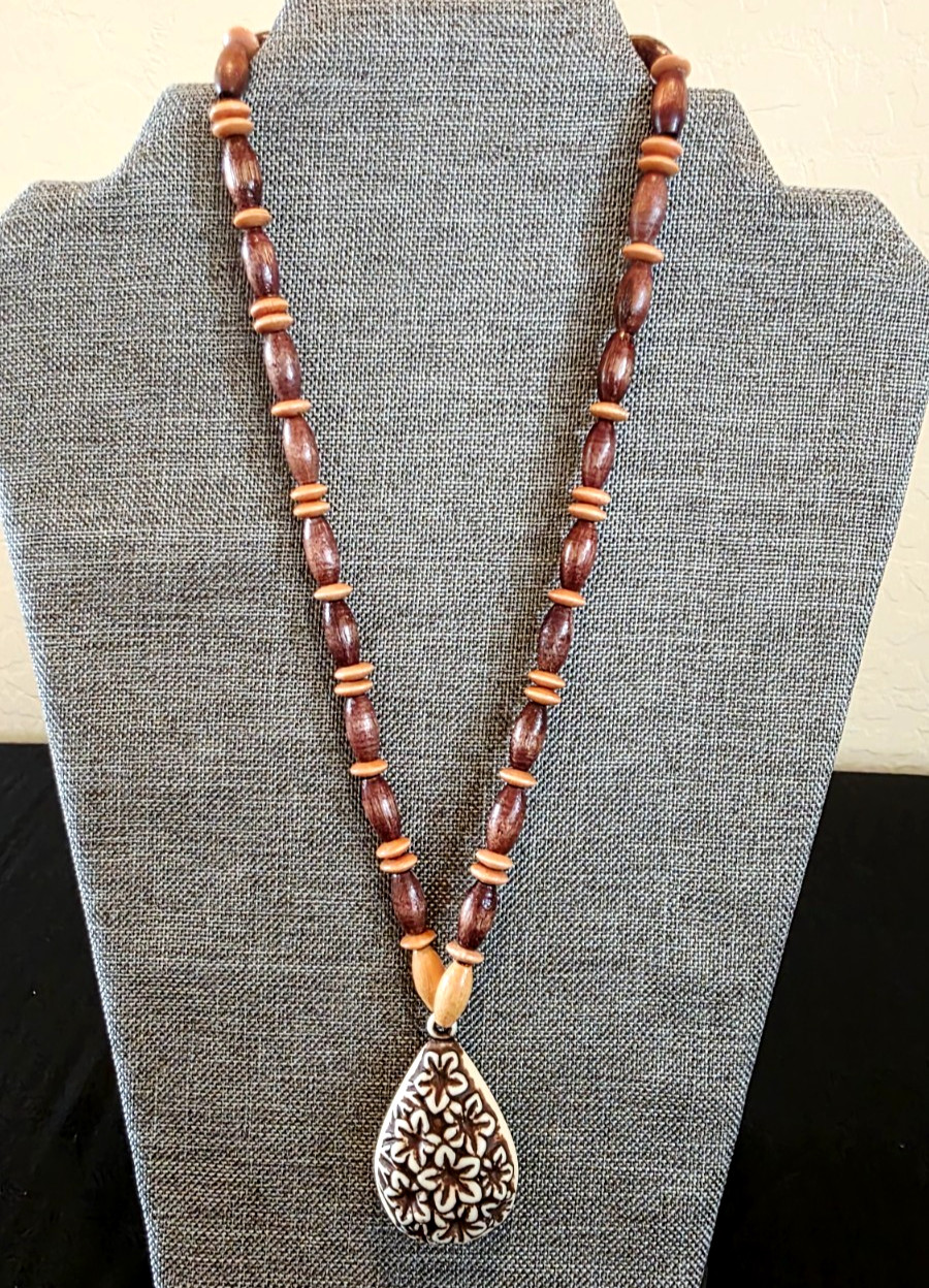 Vintage Handmade Earthy Boho Design Wood Wooden Bead Teardrop Pendant Necklace