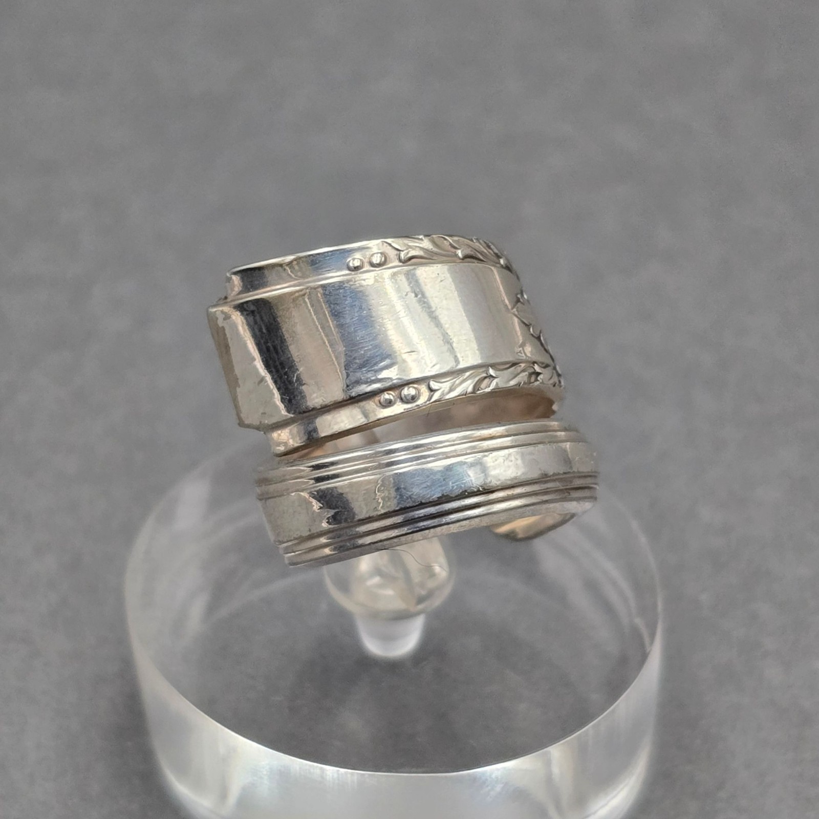 Vintage Oneida Silverplate Spoon Ring Size 6 Ornate Upcycled Statement Jewelry