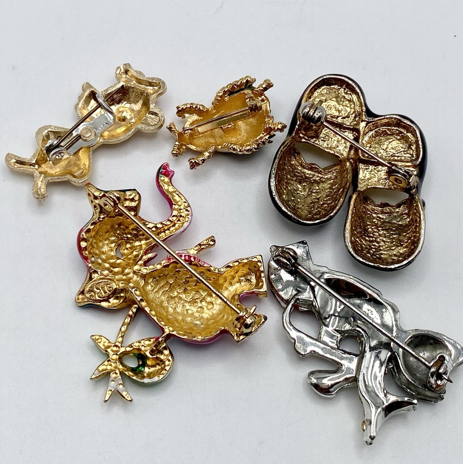 Vintage Kawaii Brooch Pin Lot LG Elephant Bear Ladybug Fish Shoes Hong Kong