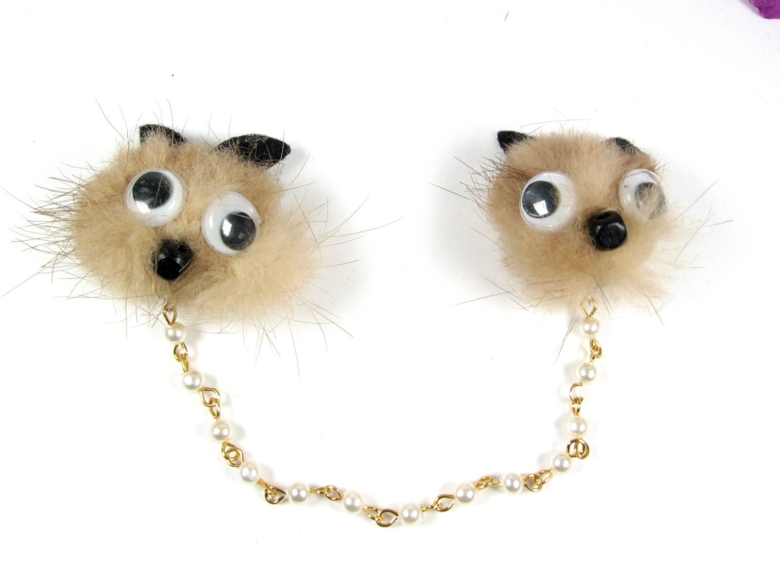 Vintage FUN Faux FUR FOX SWEATER GUARD Beads GOOGLY EYES Goldtone Clips