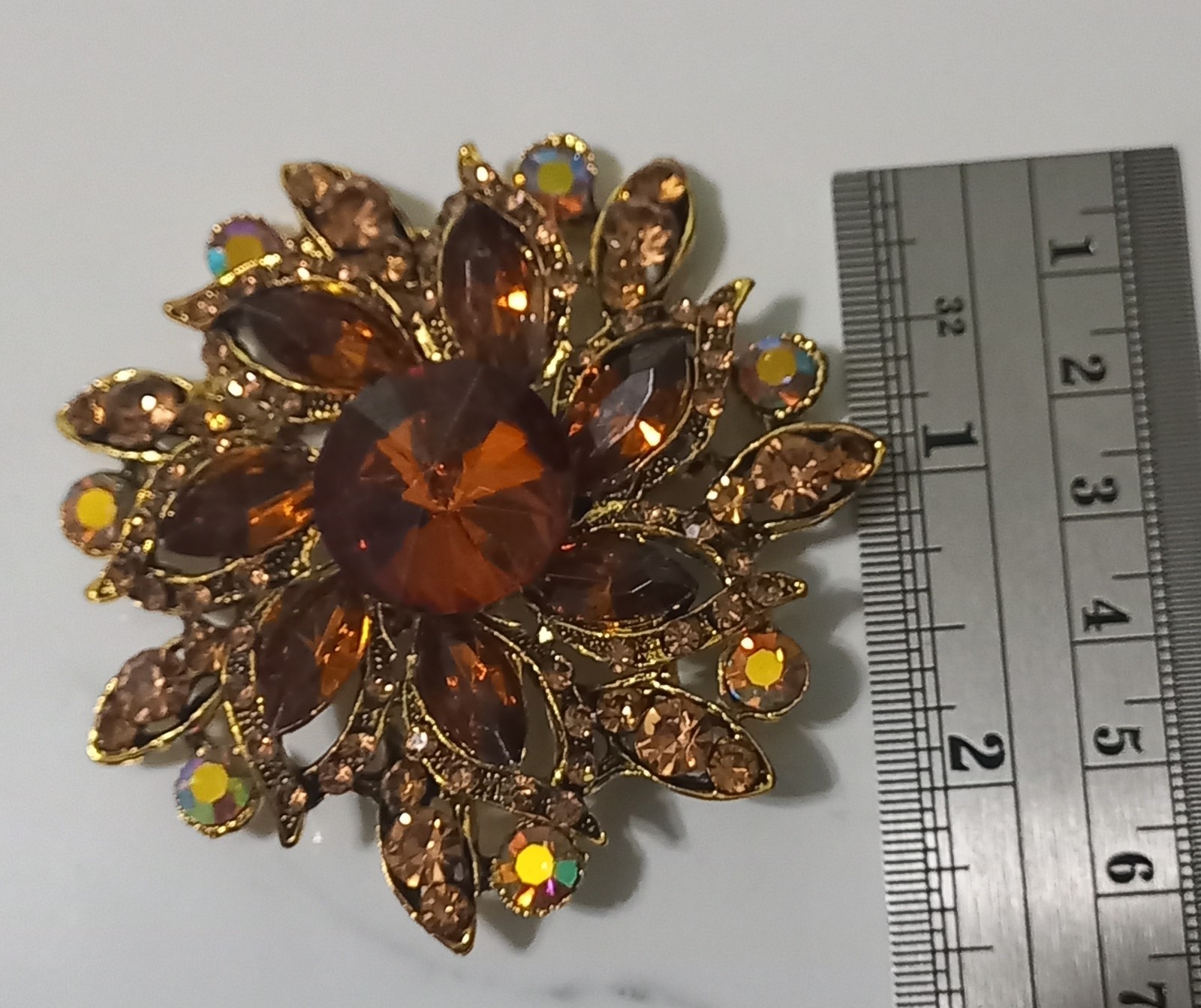 Vintage Amber Topaz Rhinestone Flower Brooch Unsigned 1960s-1980s Gold Tone Pin